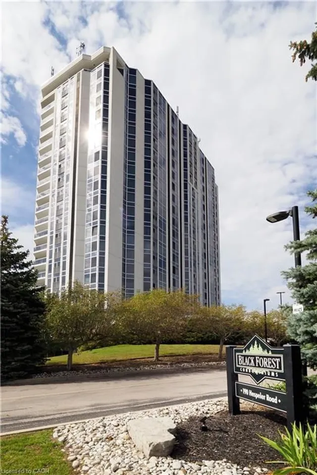 190 Hespeler Rd #1001, Cambridge 2