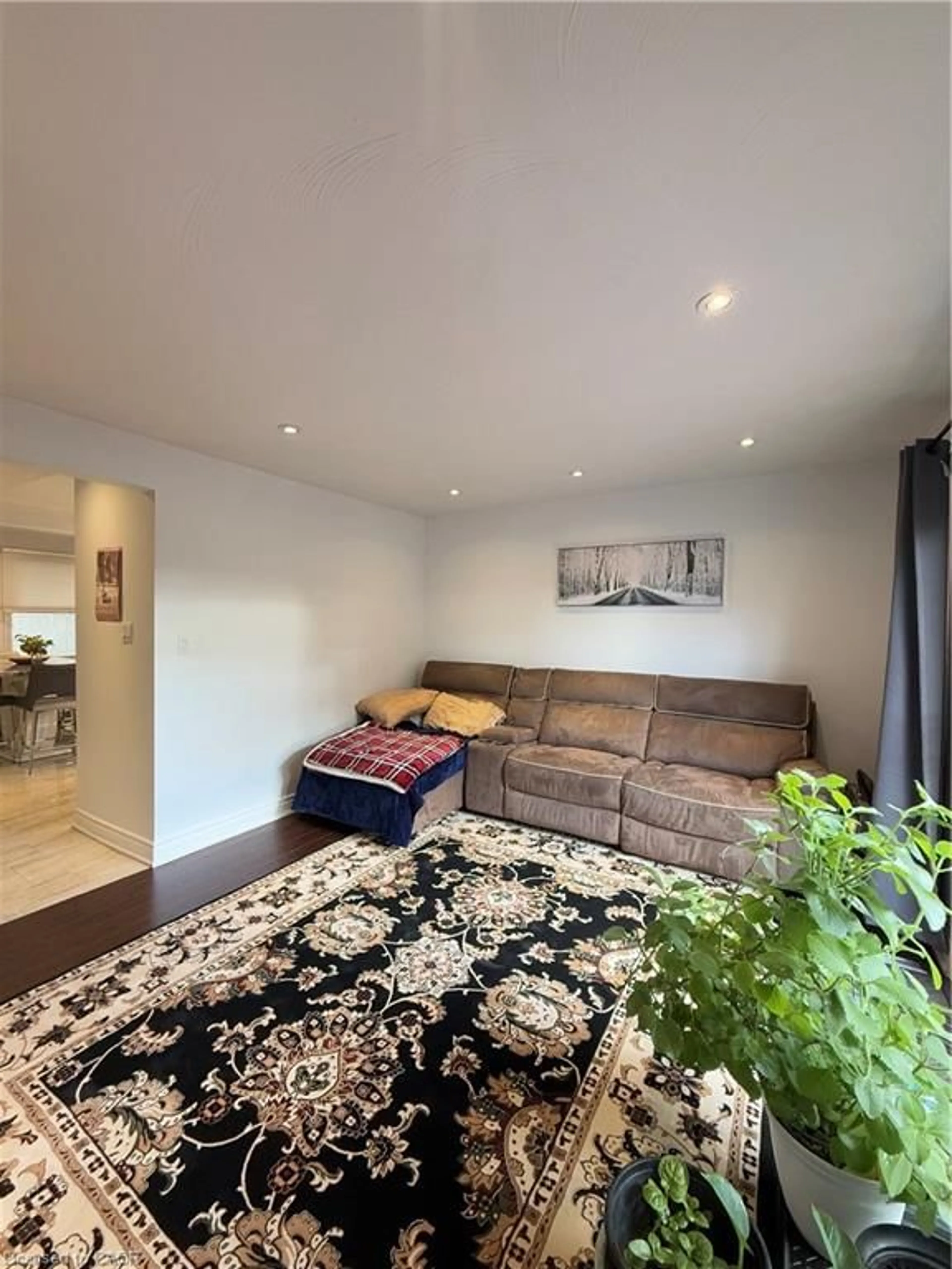 Living room with furniture, unknown for 181 Thaler Ave, Kitchener Ontario N2A 1R4
