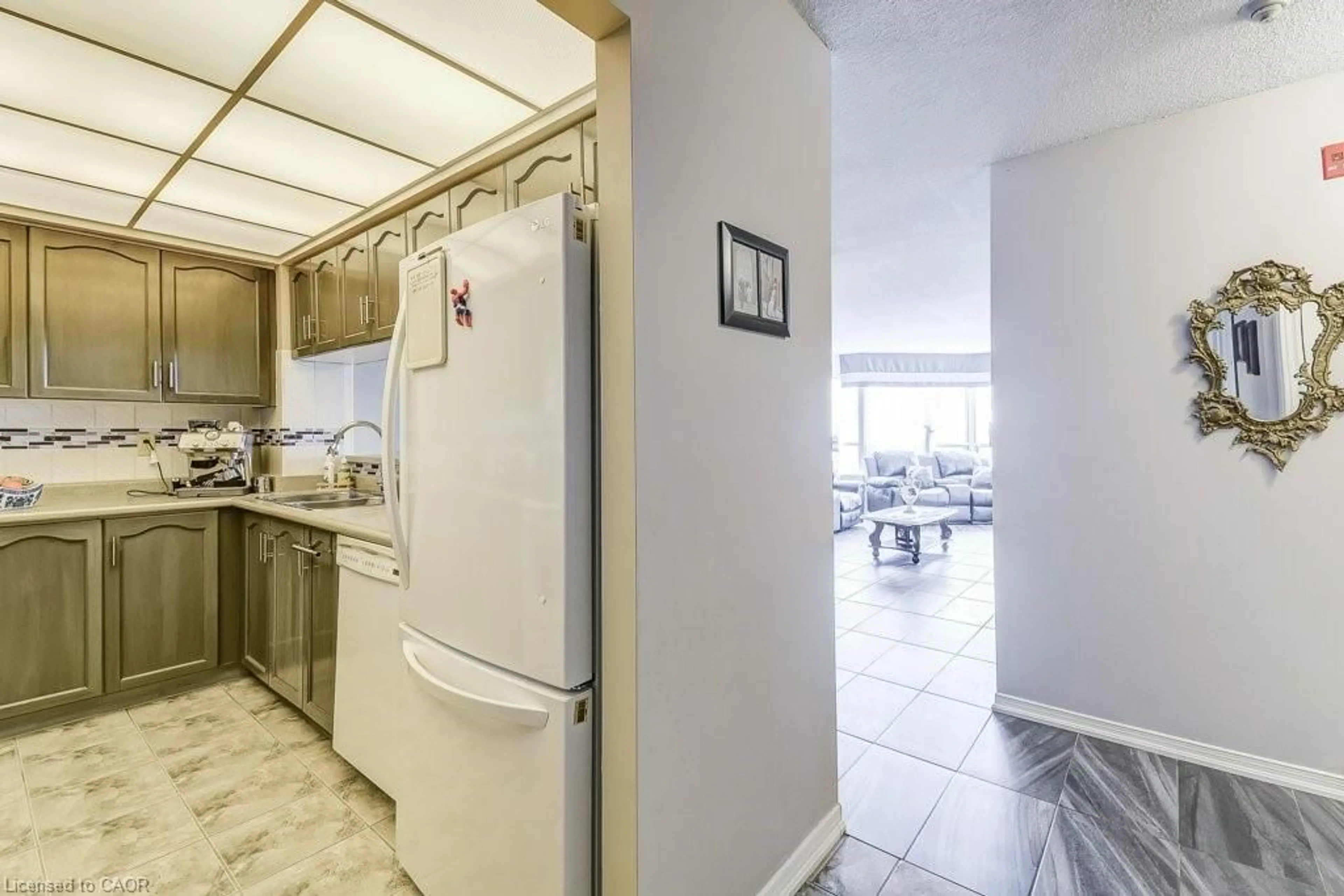 Standard kitchen, ceramic/tile floor for 495 Highway No. 8 #510, Hamilton Ontario L8G 5E1