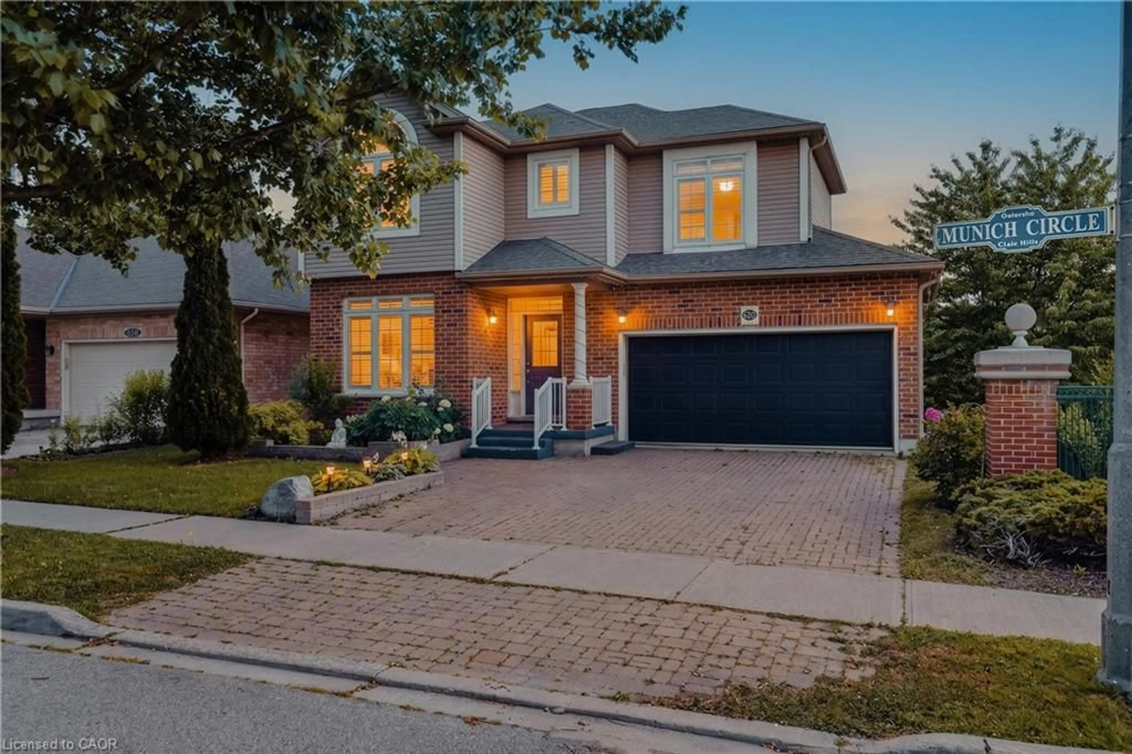 Home with brick exterior material, street for 620 Munich Cir, Waterloo Ontario N2V 2L6