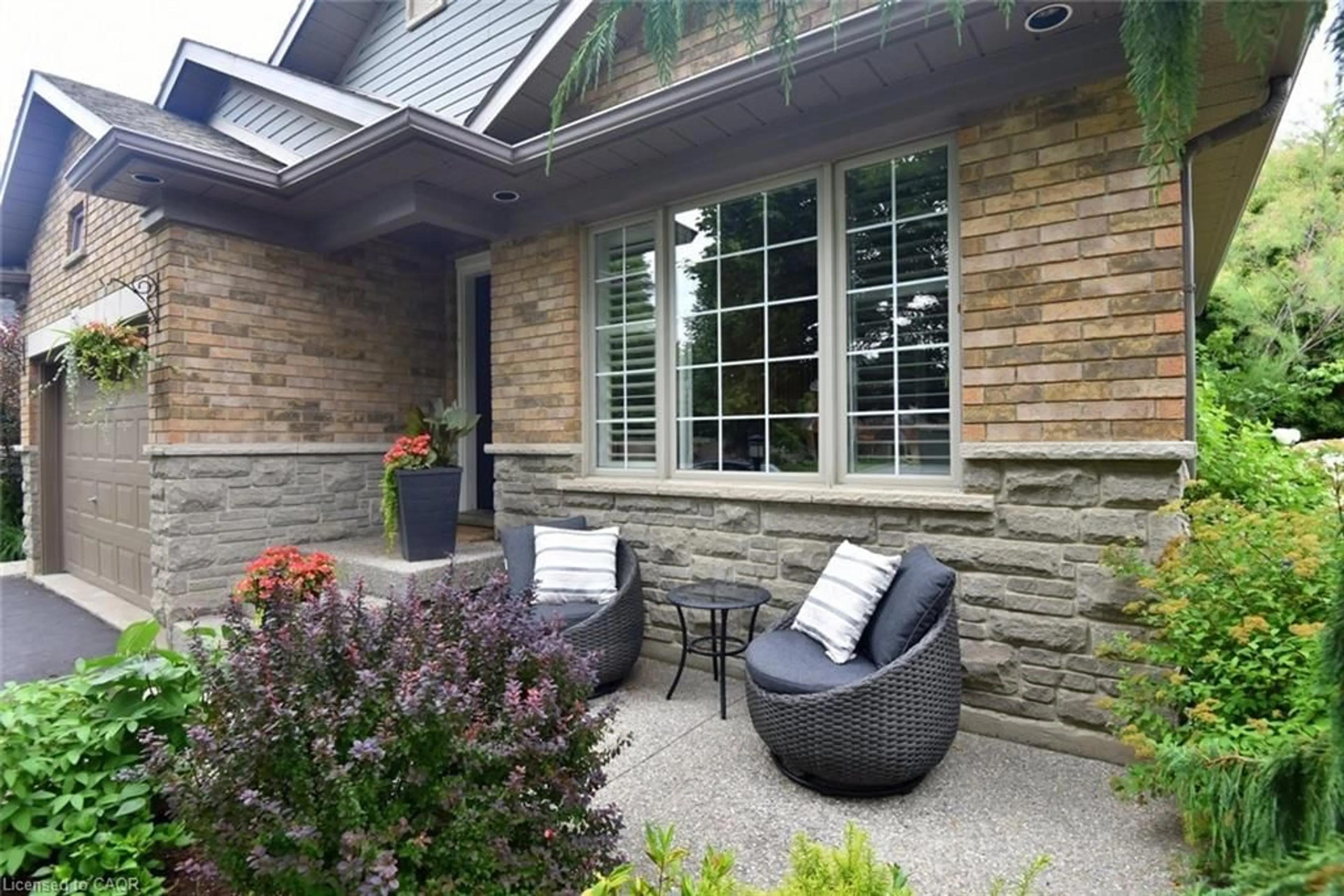 Patio, street for 79 Liam Dr, Ancaster Ontario L9G 4Y1