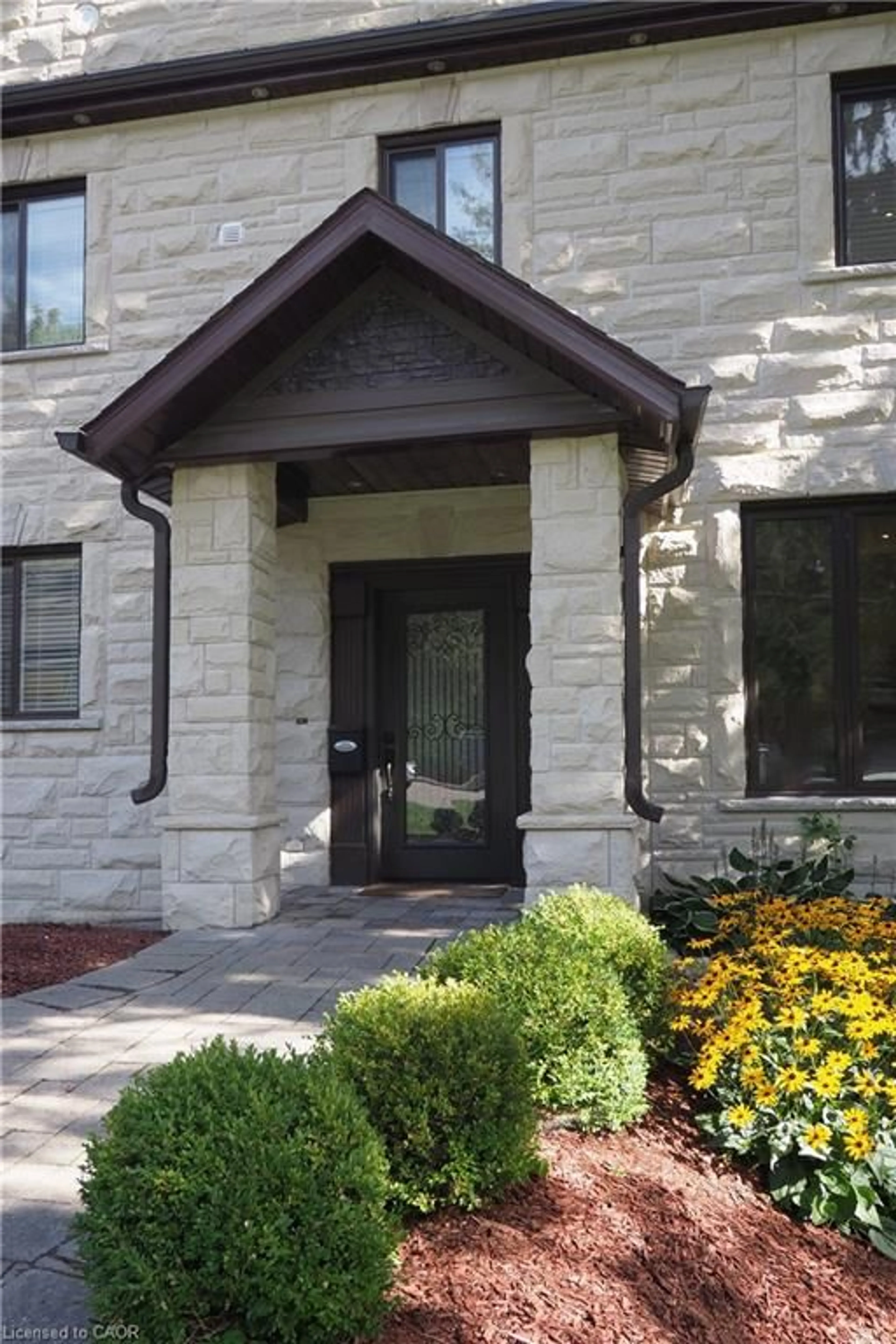 Home with brick exterior material, street for 530 St Andrew St, Fergus Ontario N1M 1R6