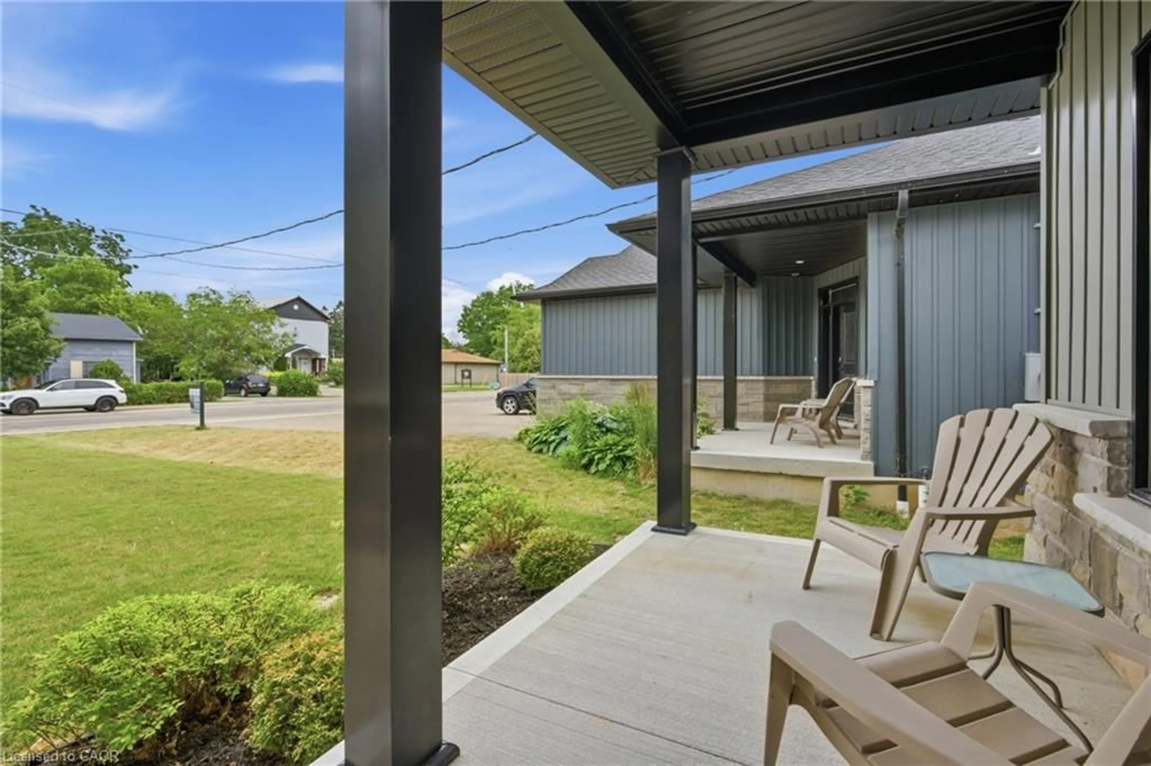Patio, street for 1055 Bay St, Port Rowan Ontario N0E 1M0
