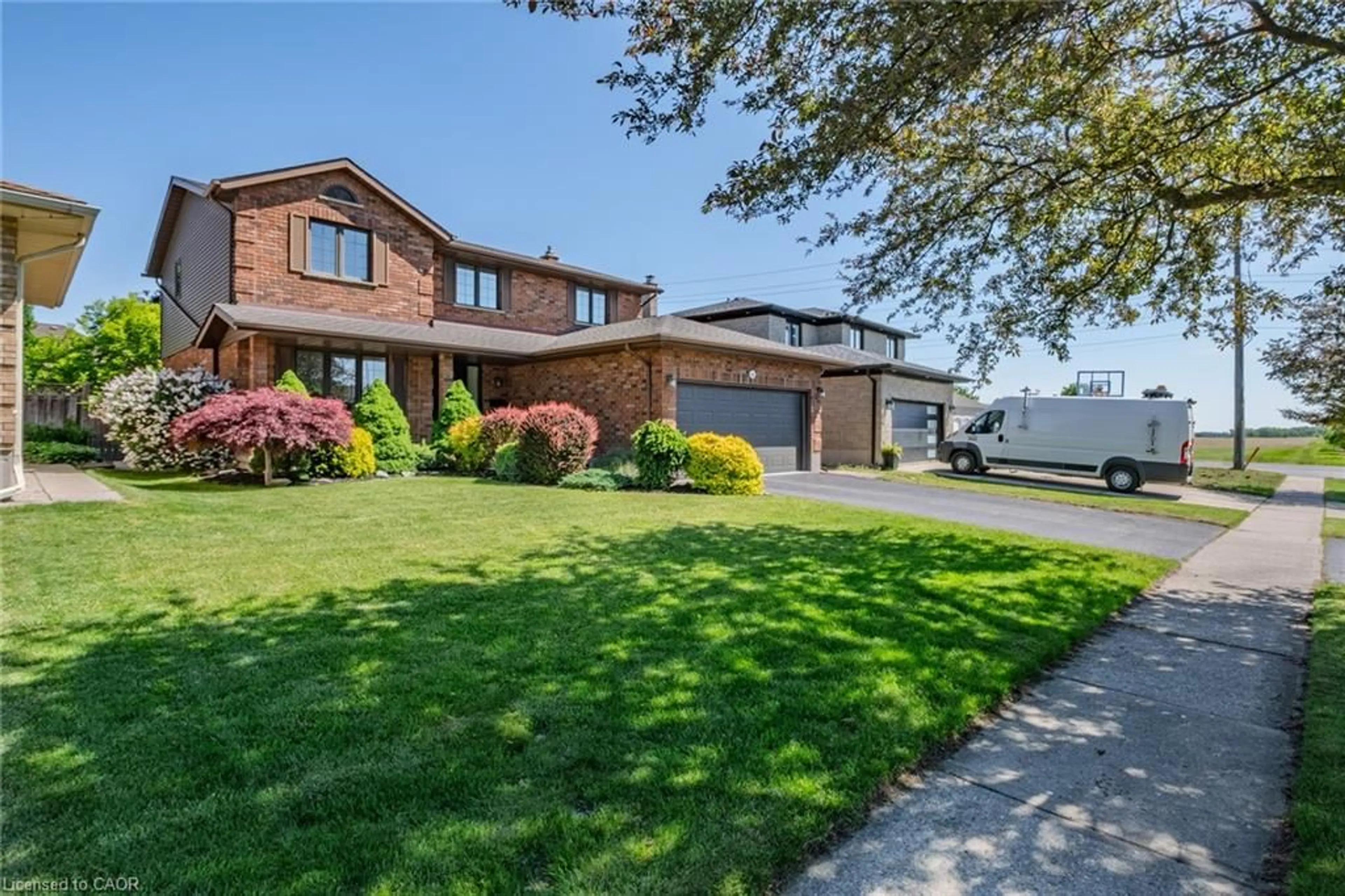 Home with brick exterior material, street for 141 Lynndale Rd, Simcoe Ontario N3Y 5J1