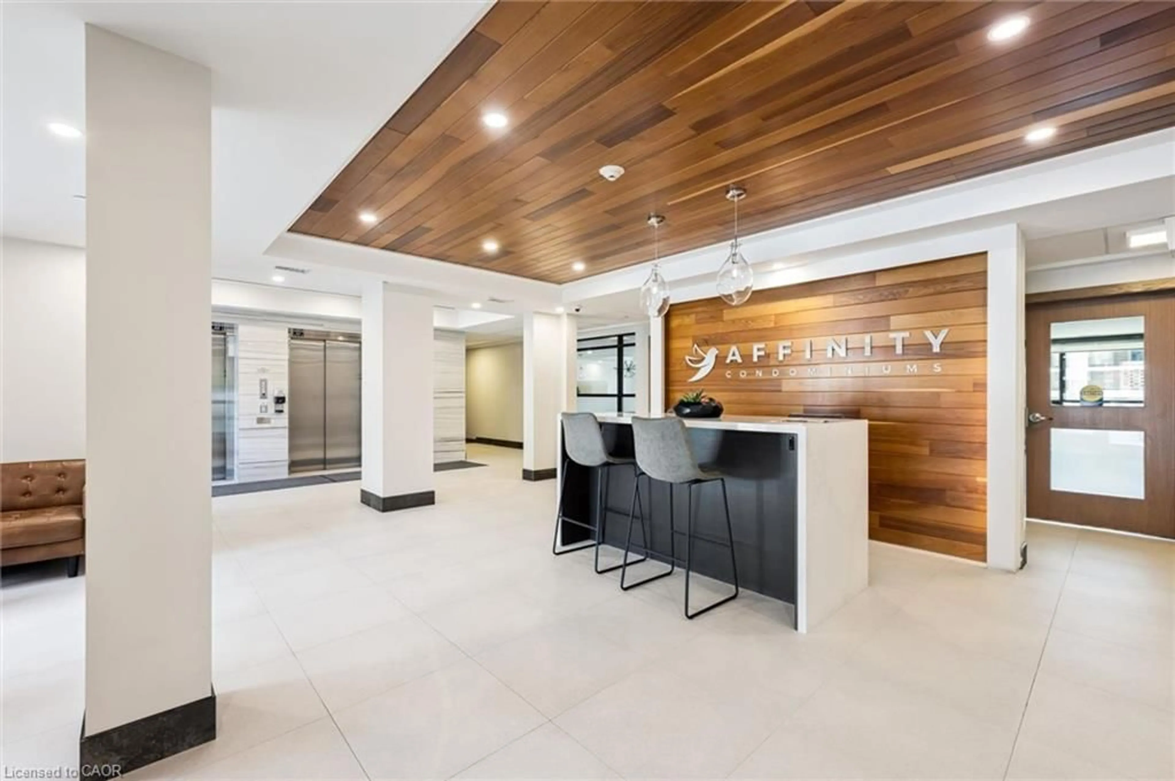 Lobby for 340 Plains Rd #507, Burlington Ontario L7T 0C2