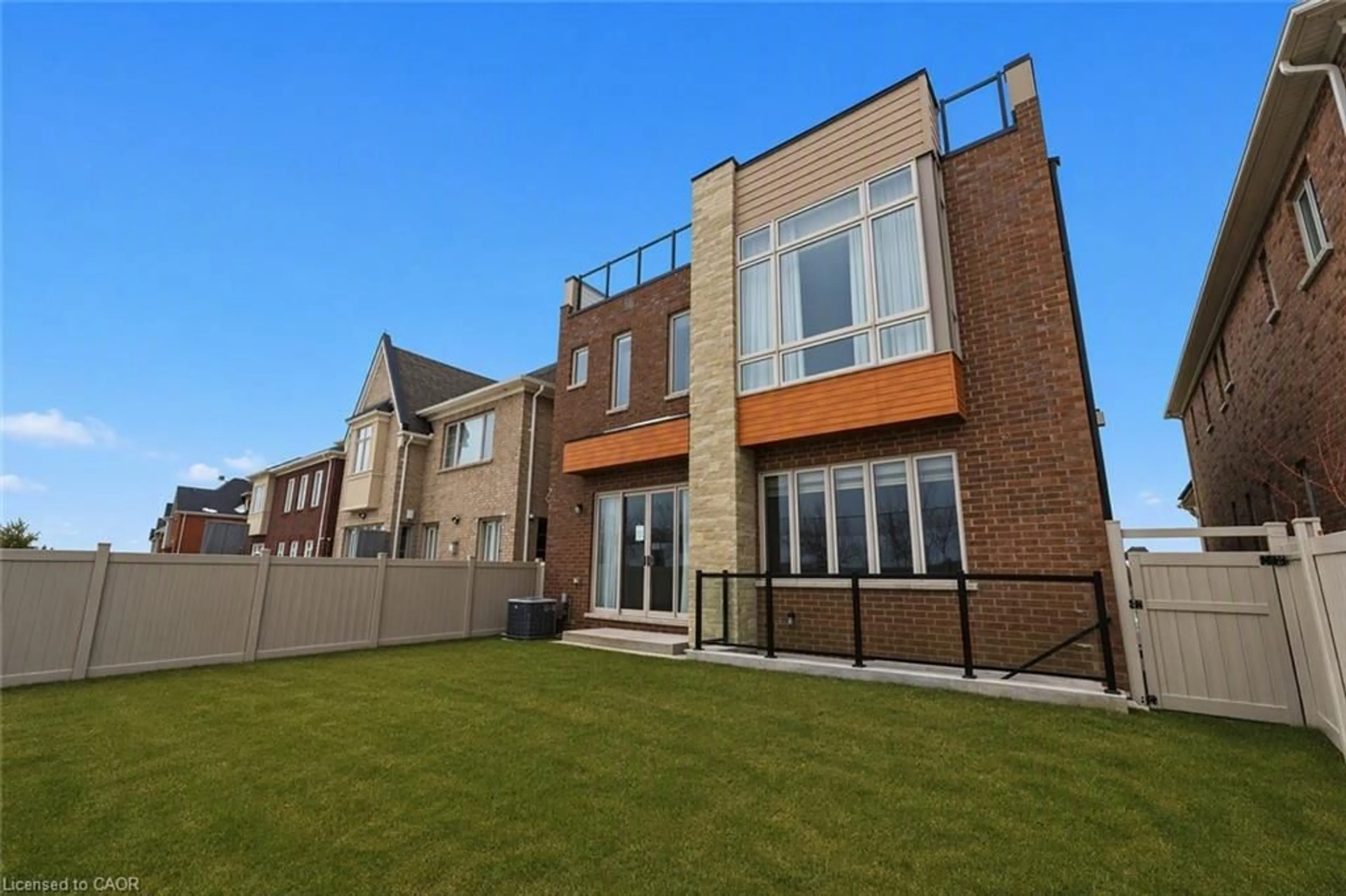 Home with brick exterior material, unknown for 392 Farrell Rd, Maple Ontario L6A 4W8