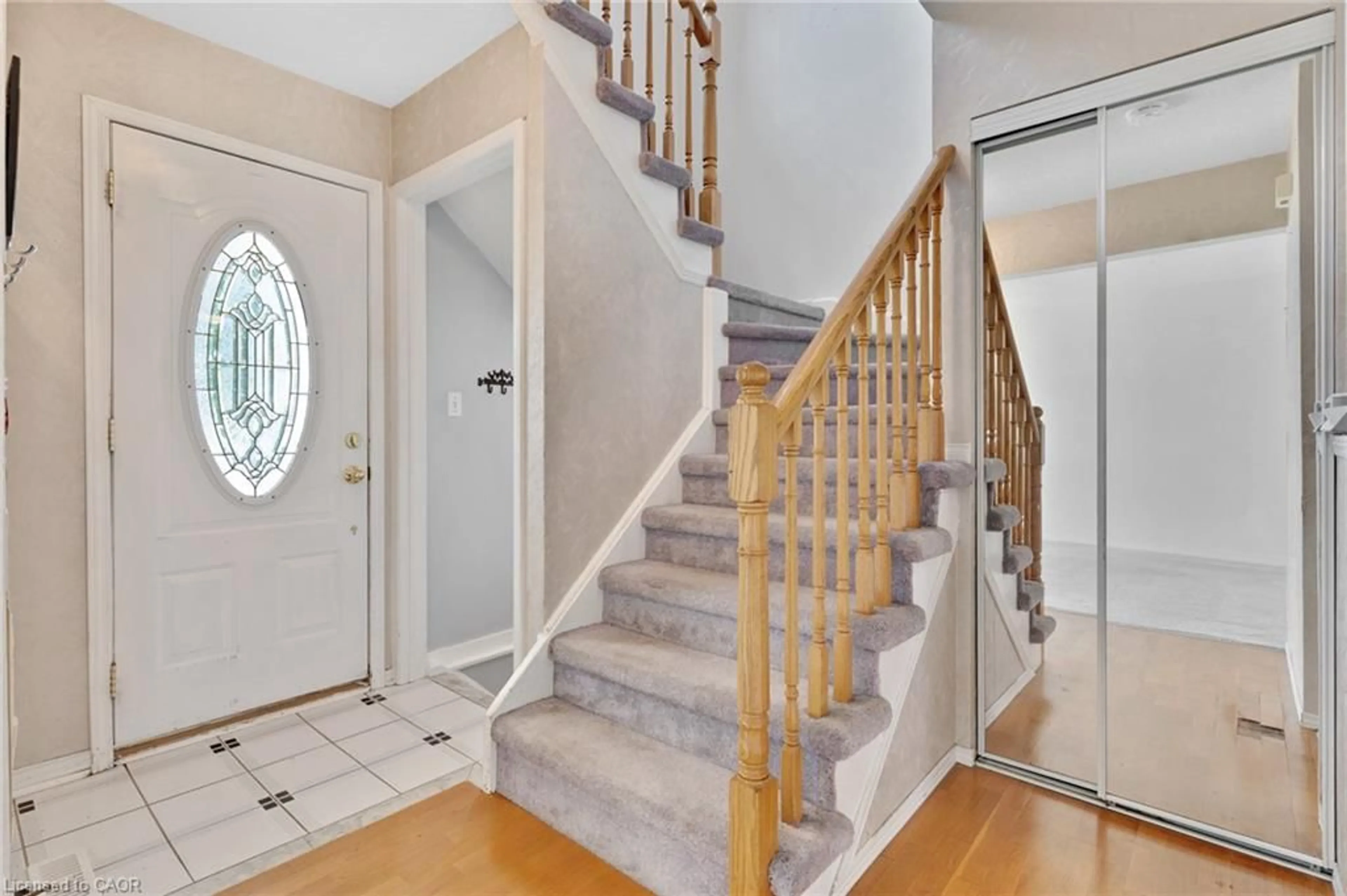 Unknown for 2 Broom St, Ayr Ontario N0B 1E0