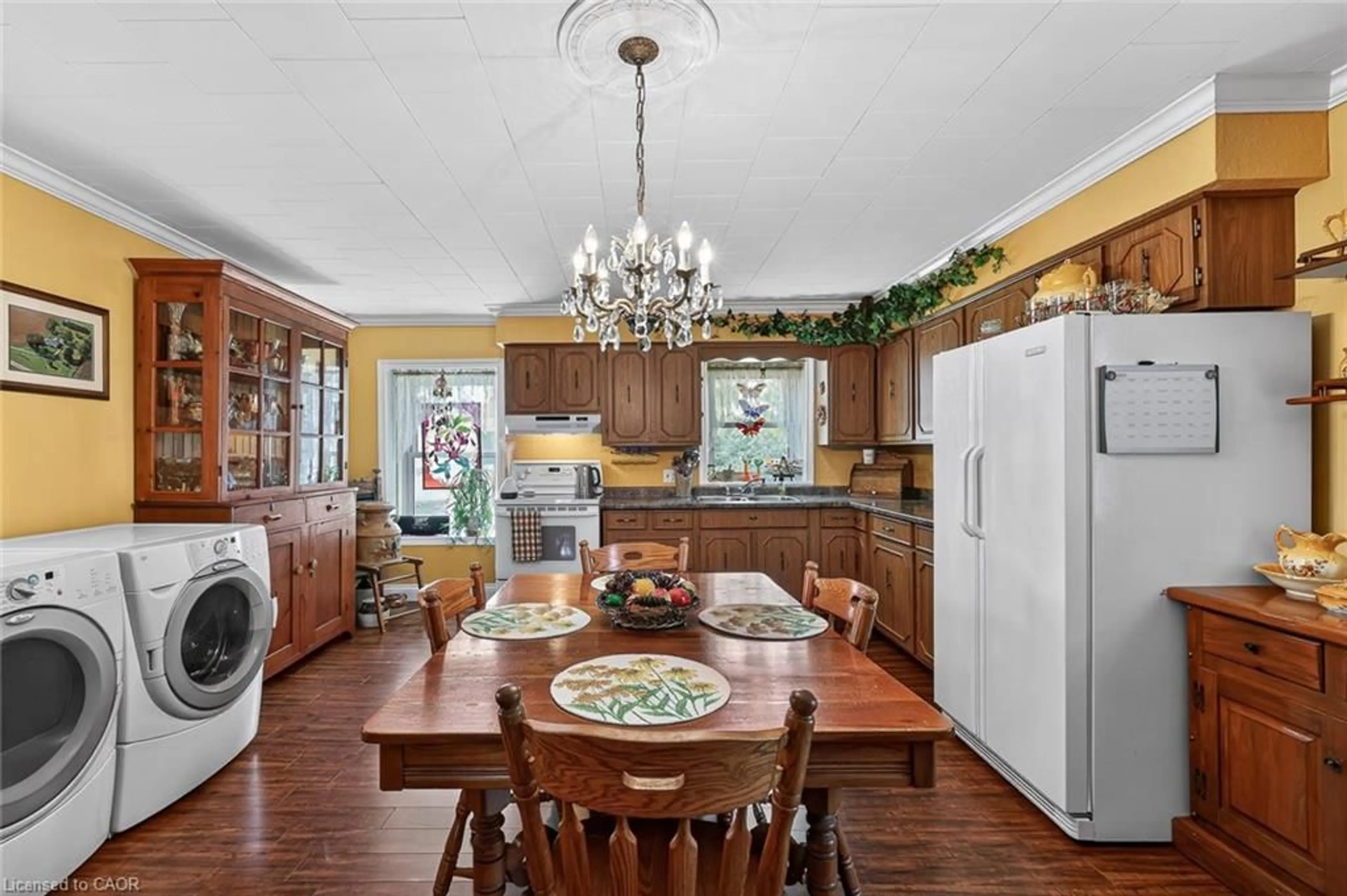 Open concept kitchen, unknown for 776443 Blandford Rd, Bright Ontario N0J 1B0