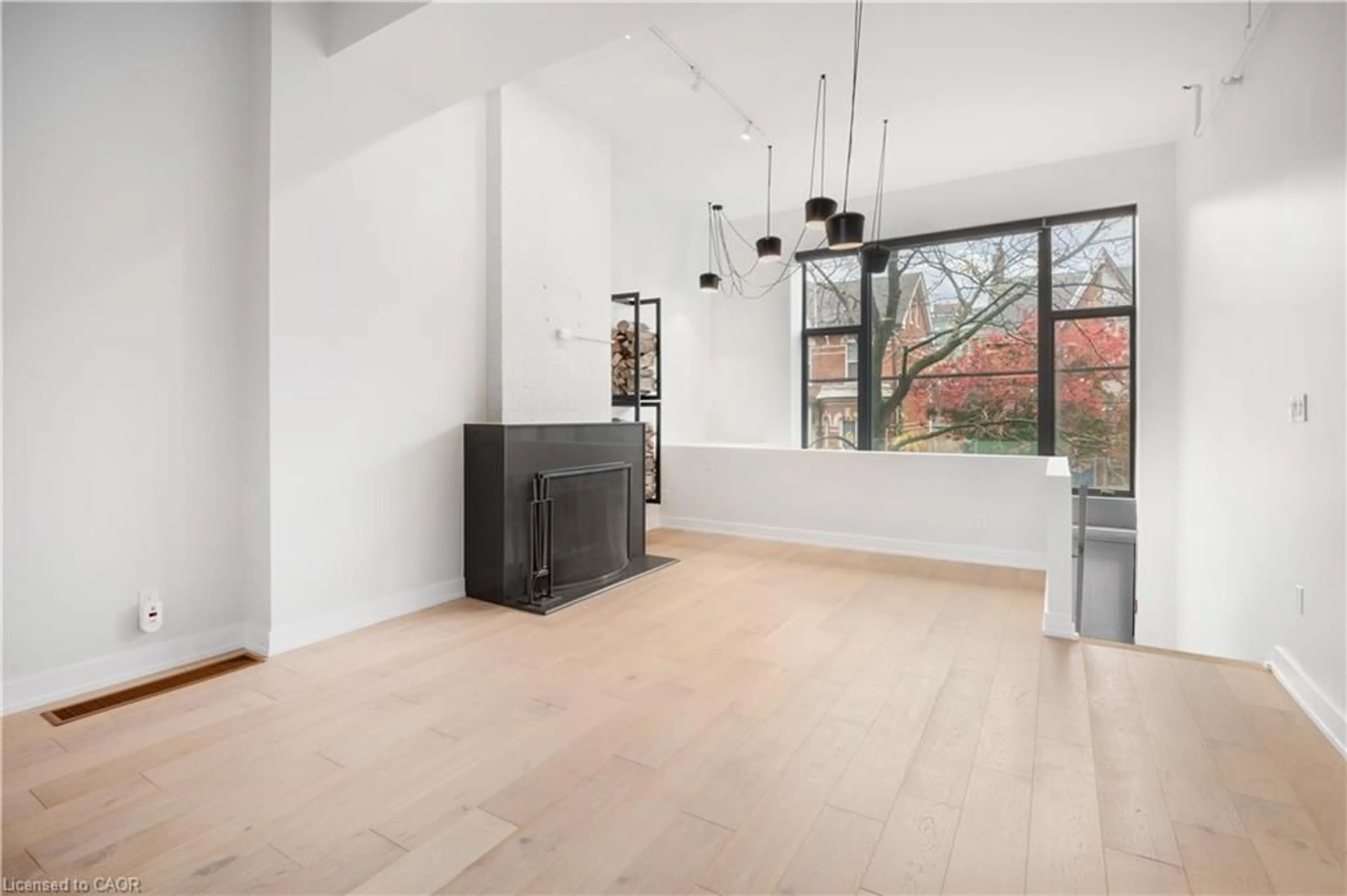 A pic of a room for 676 Richmond St #105, Toronto Ontario M6J 1C3