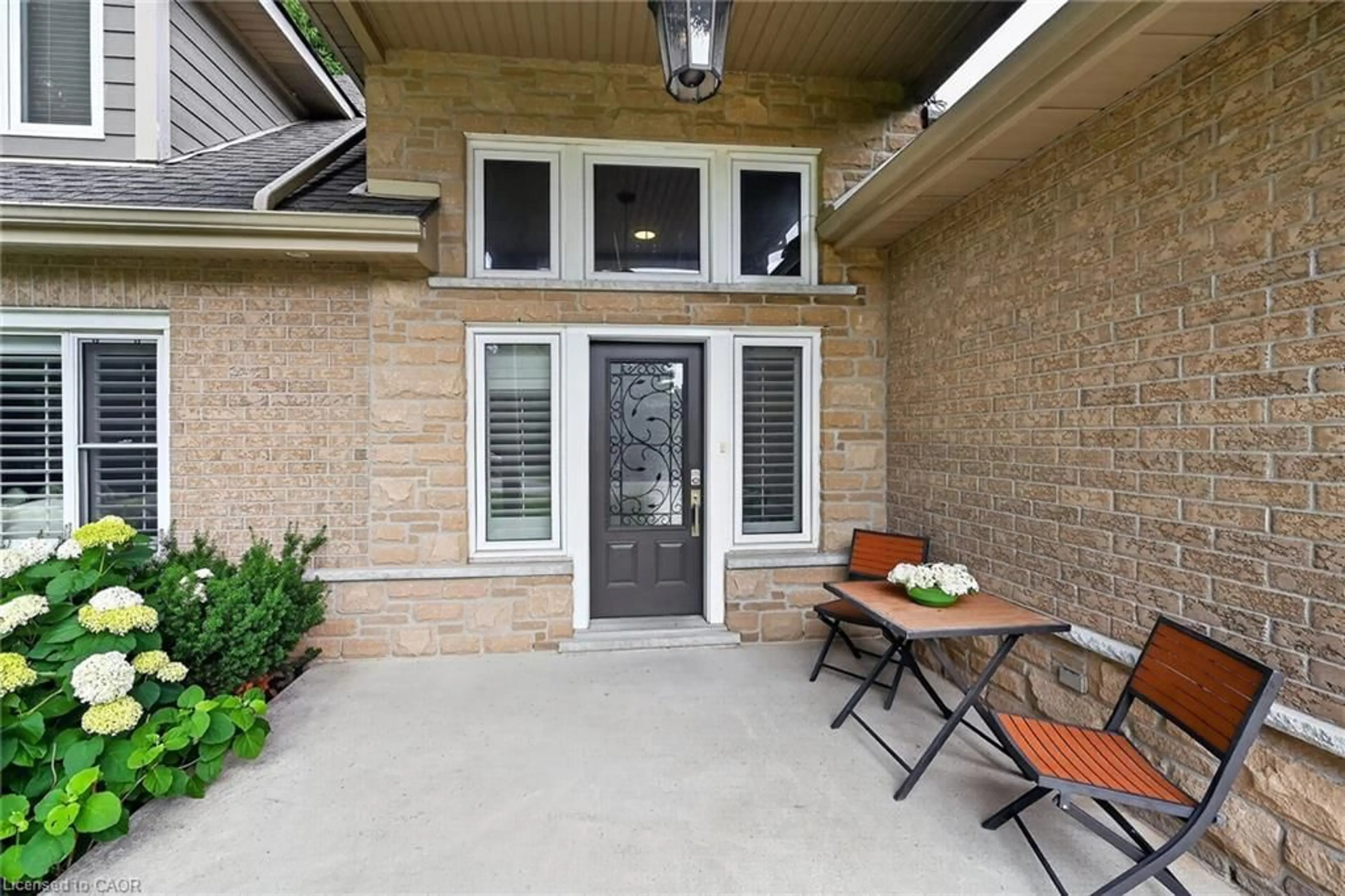 Patio, street for 161 Lloyminn Ave, Ancaster Ontario L9G 1H7