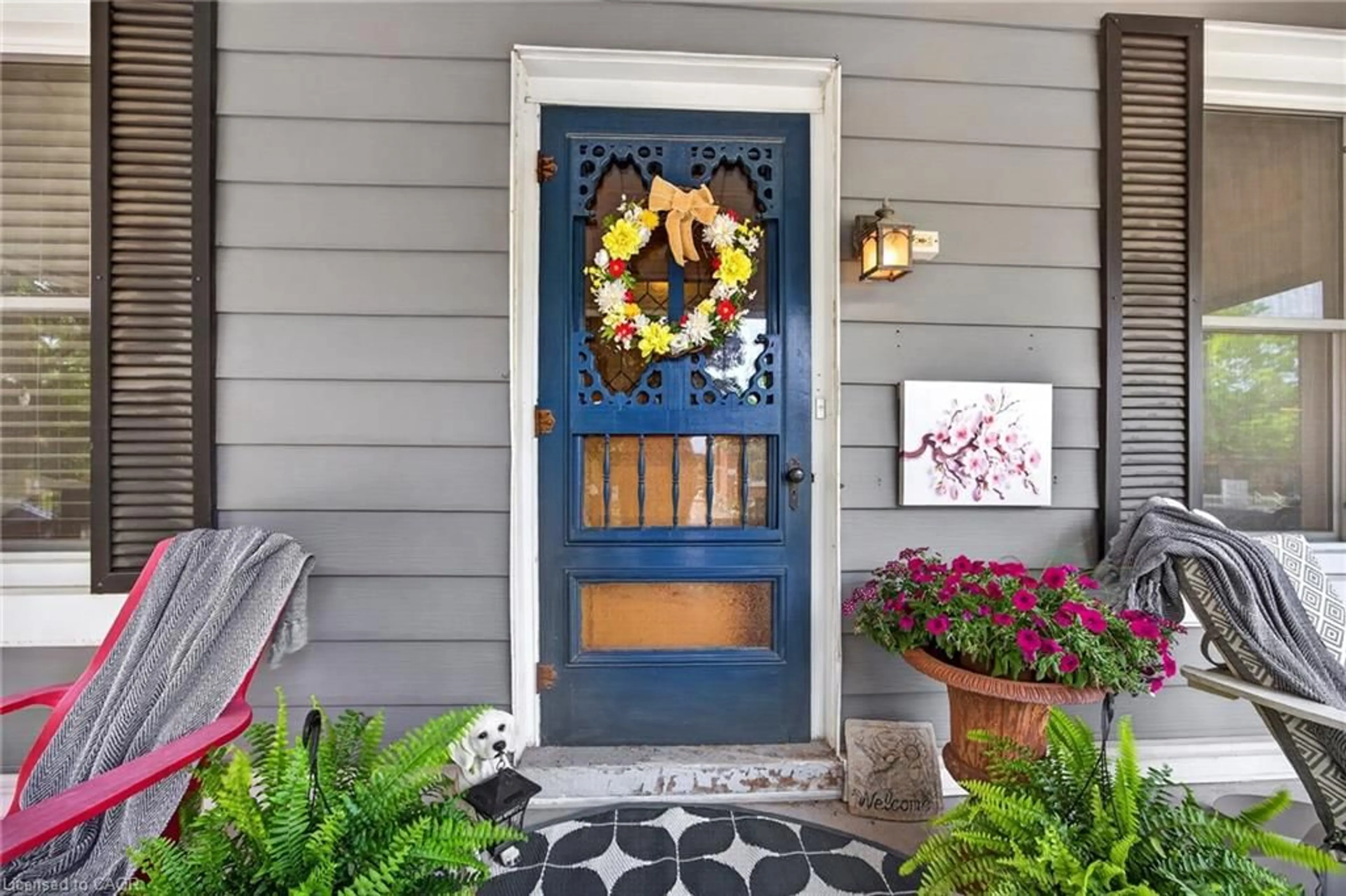 Indoor entryway for 503 Princess St, Woodstock Ontario N4S 4G8