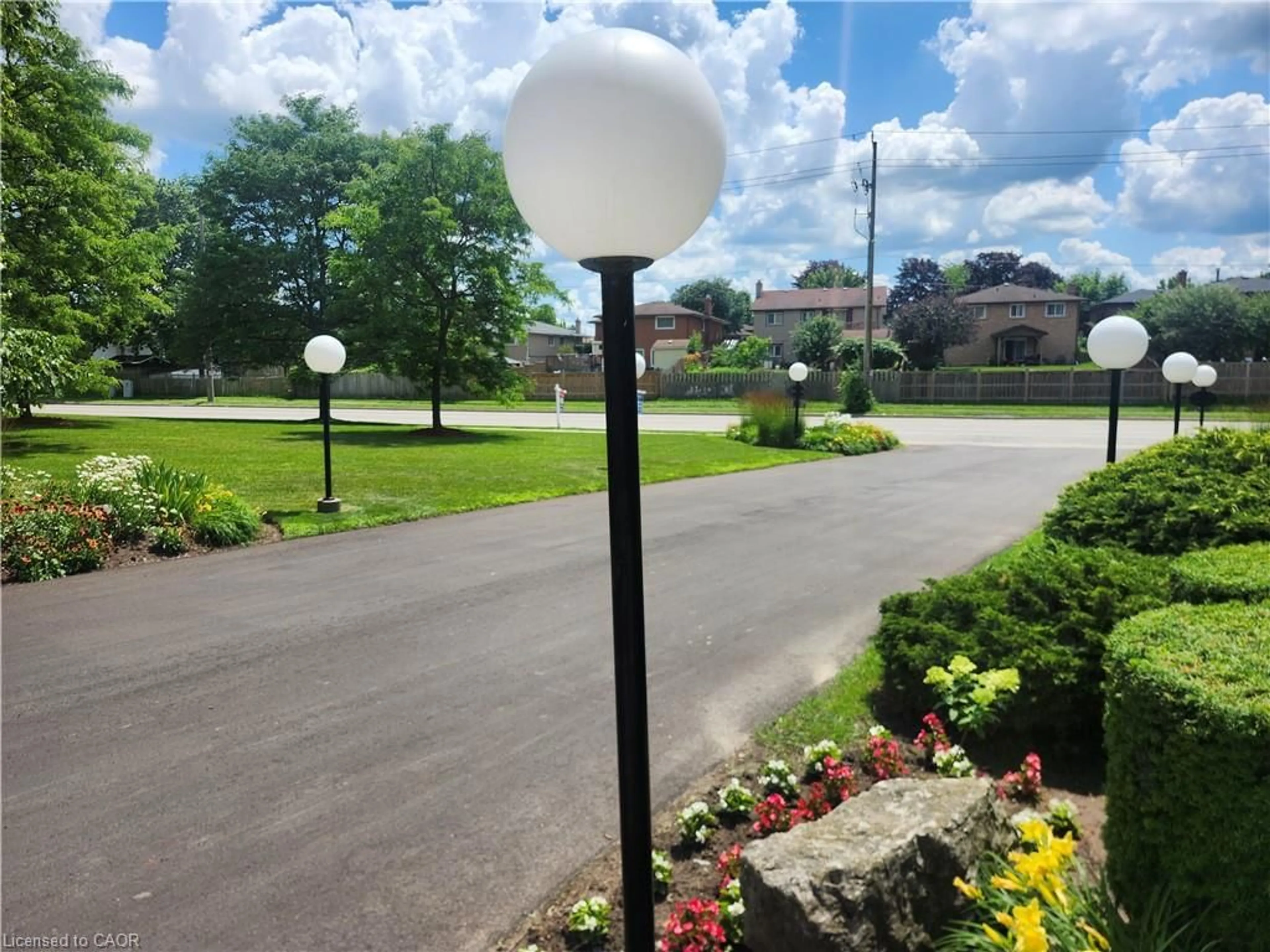 Patio, street for 400 Champlain Blvd #404, Cambridge Ontario N1R 7J6