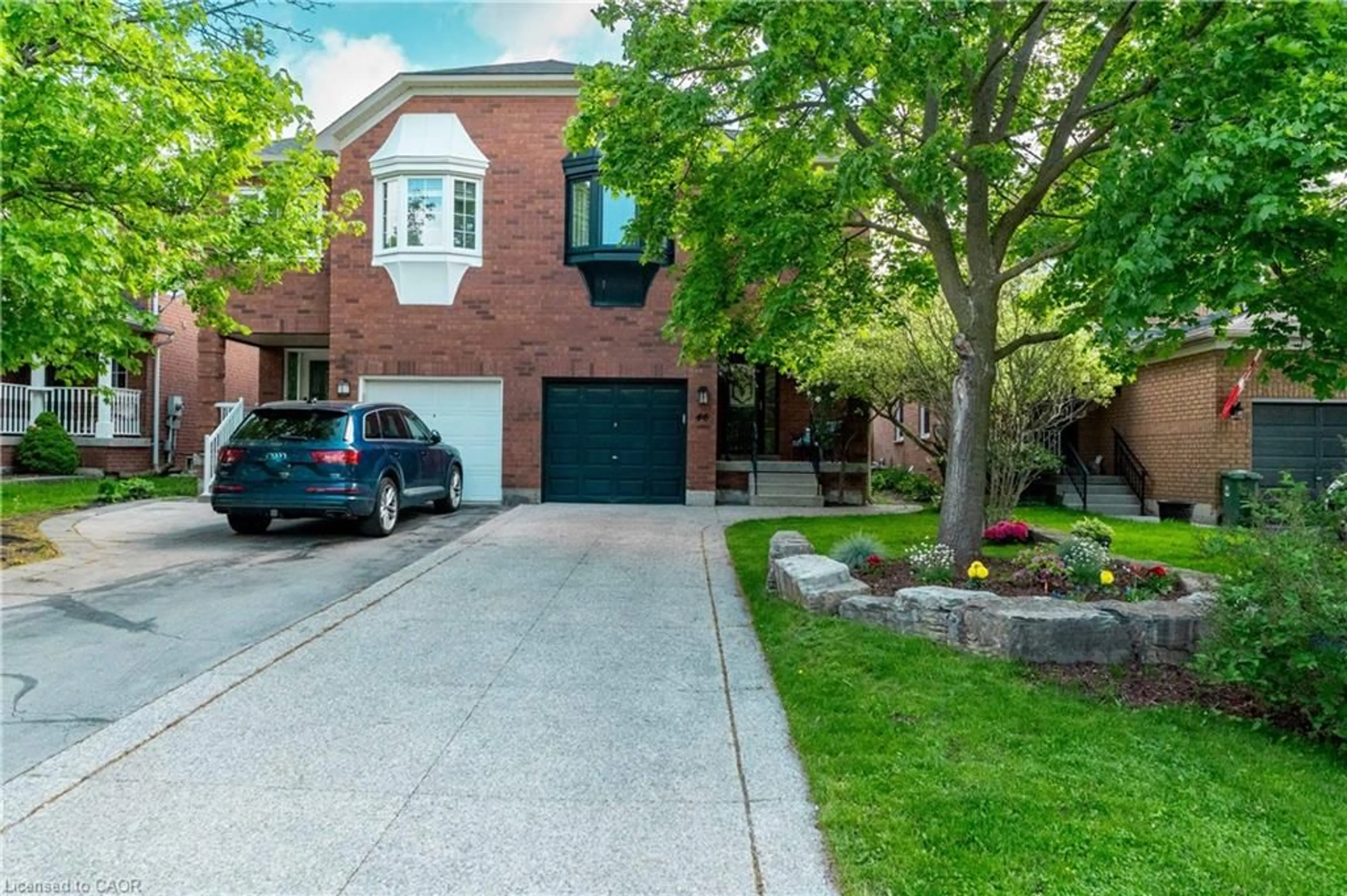 Home with brick exterior material, street for 46 Harnesworth Cres, Waterdown Ontario L0R 2H6