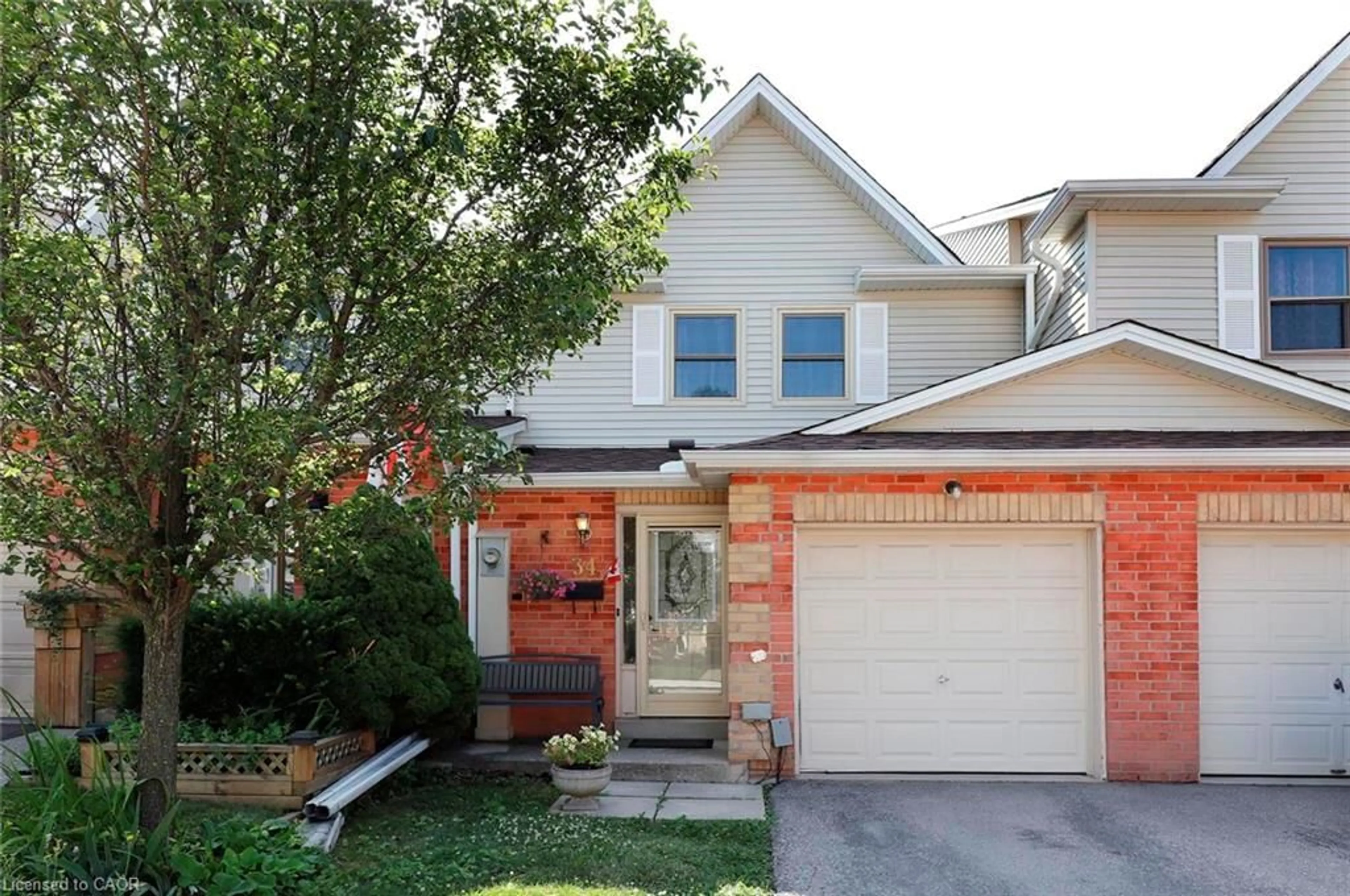 Home with brick exterior material, street for 1226 Kirstie Crt #34, Oakville Ontario L6H 5C4