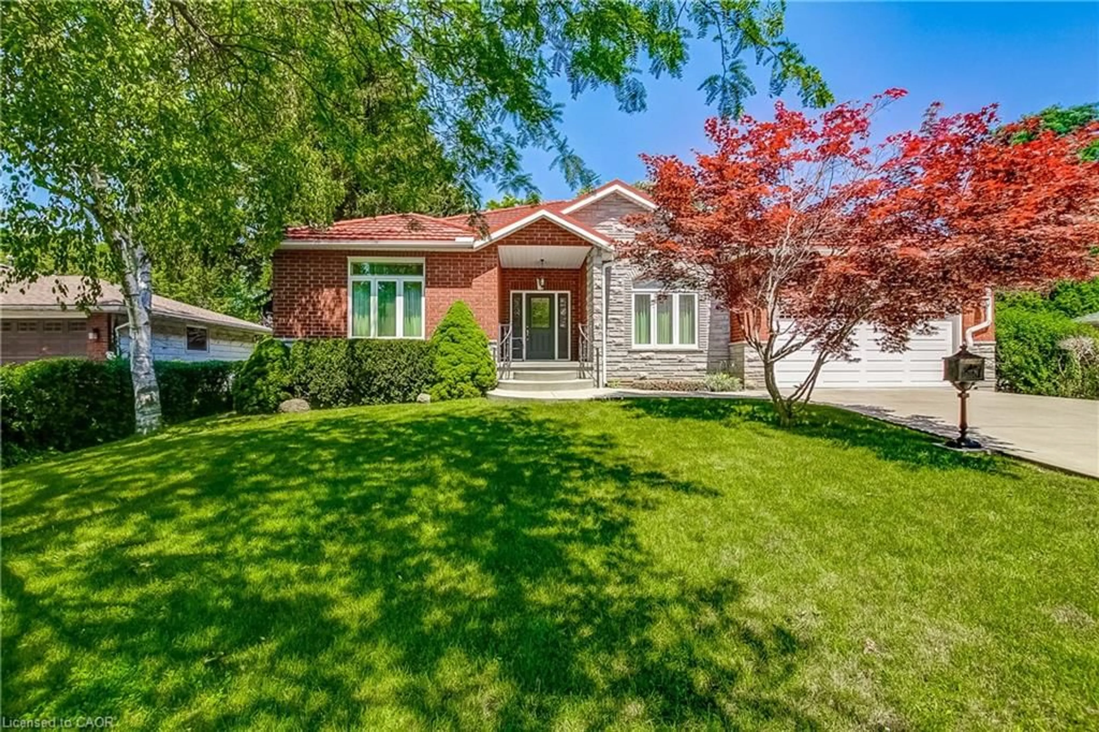 Unknown for 393 Henderson Rd, Burlington Ontario L7L 2P6