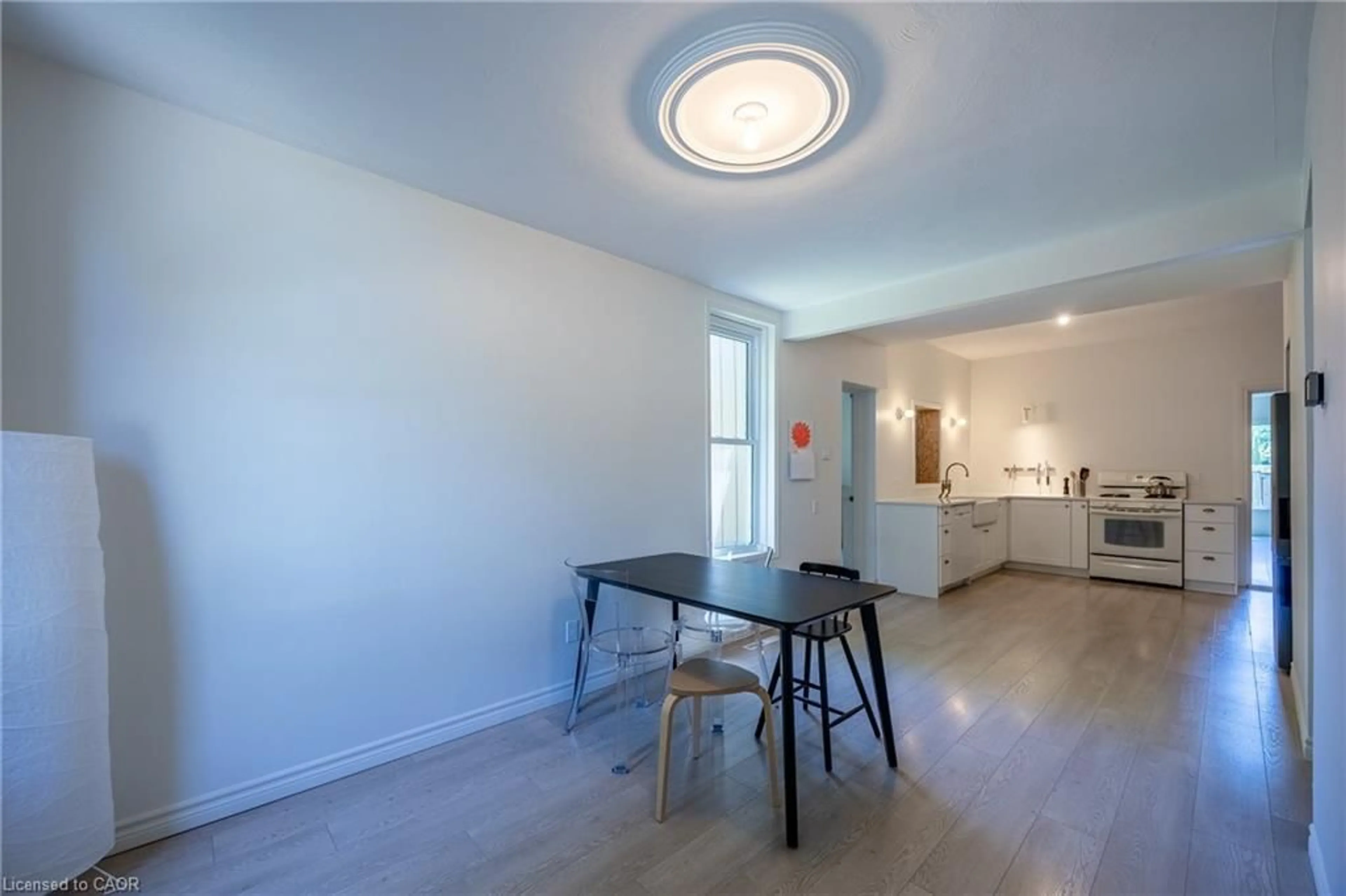 A pic of a room for 86 Green St, Waterford Ontario N0E 1Y0