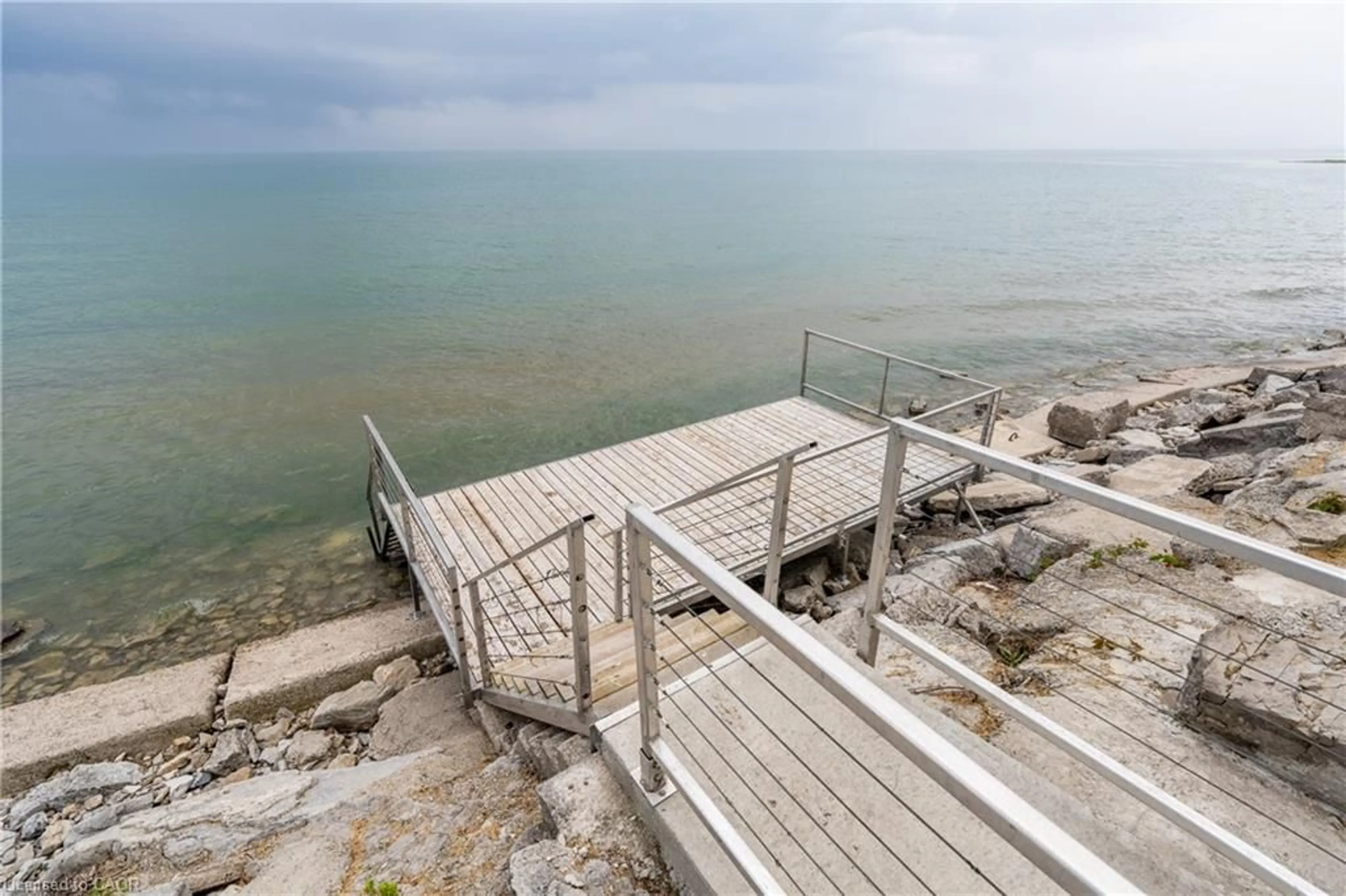 Stairs for 2118 Lakeshore Rd, Dunnville Ontario N1A 2W8