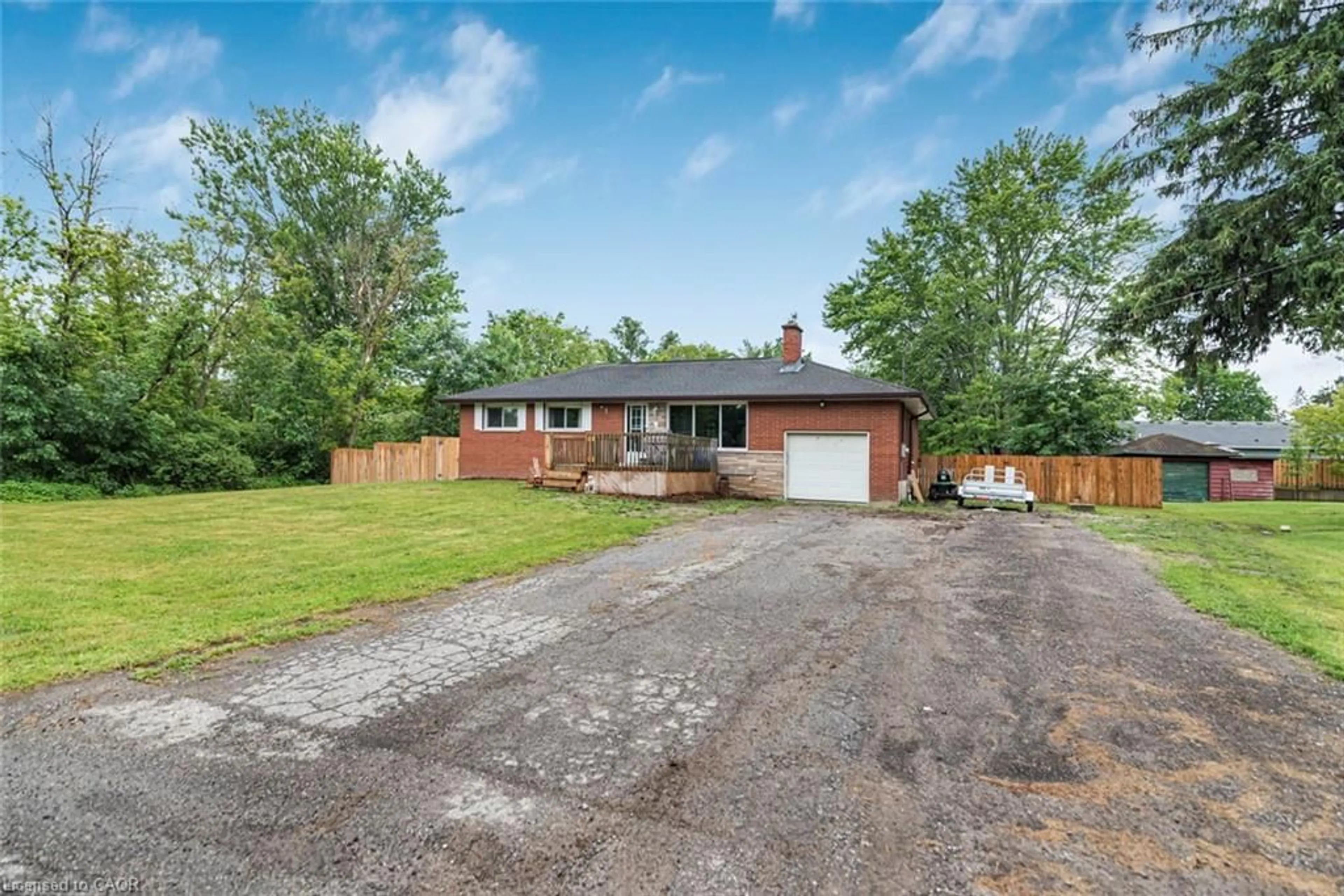 A pic from outside/outdoor area/front of a property/back of a property/a pic from drone, street for 114 Reicheld Ave, Dunnville Ontario N1A 3C3