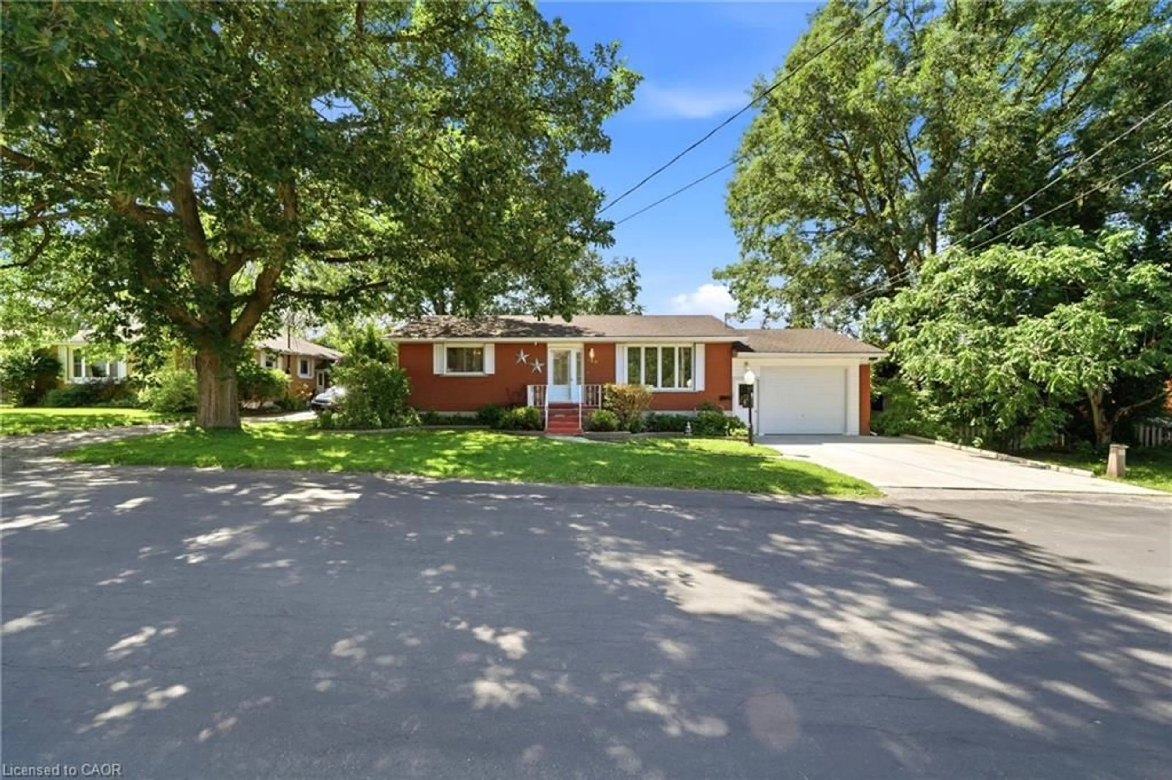 Home with brick exterior material, street for 389 7th St, Hanover Ontario N4N 1H3