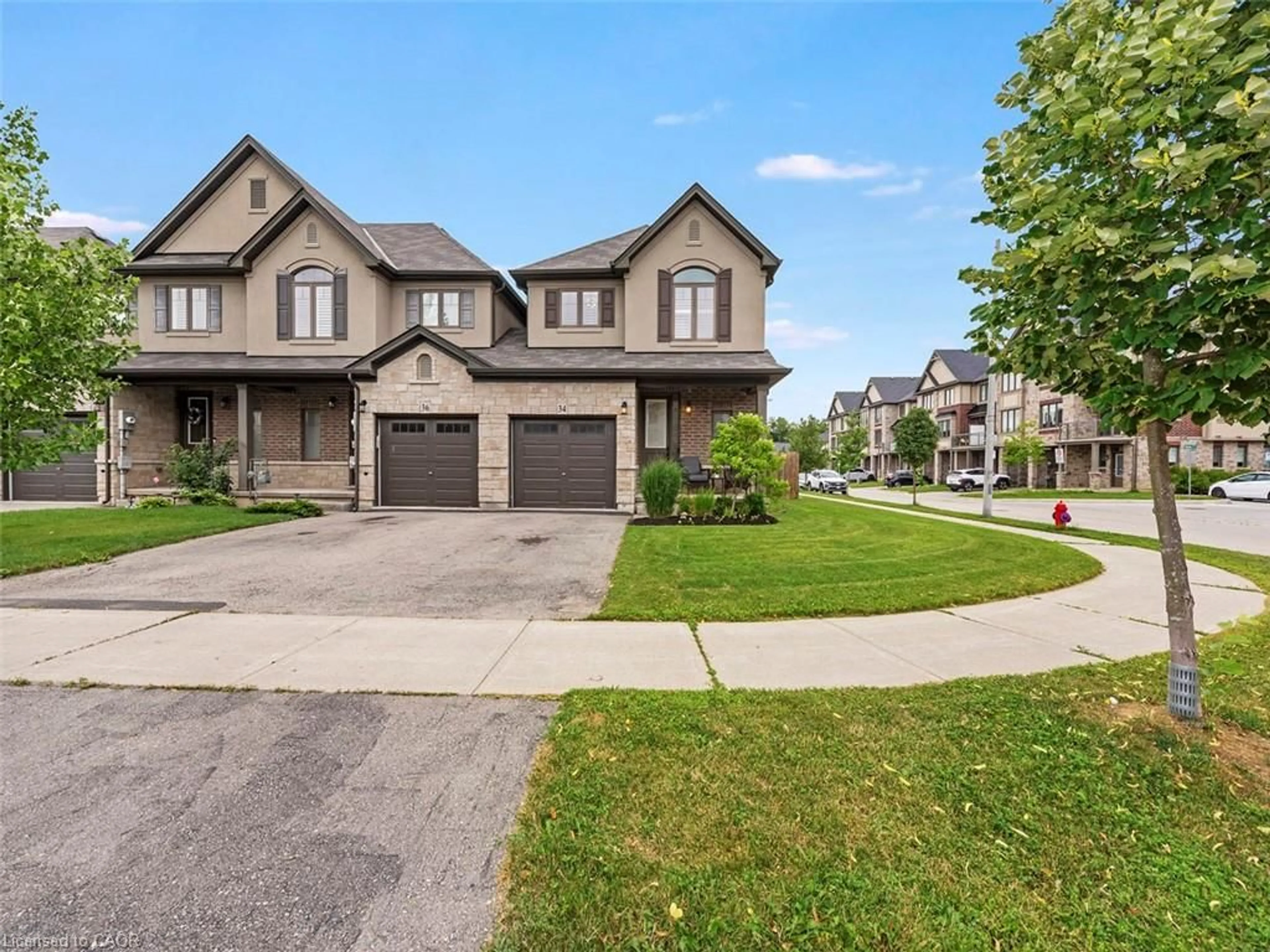 A pic from outside/outdoor area/front of a property/back of a property/a pic from drone, street for 34 Dodman Cres, Ancaster Ontario L9G 0G6