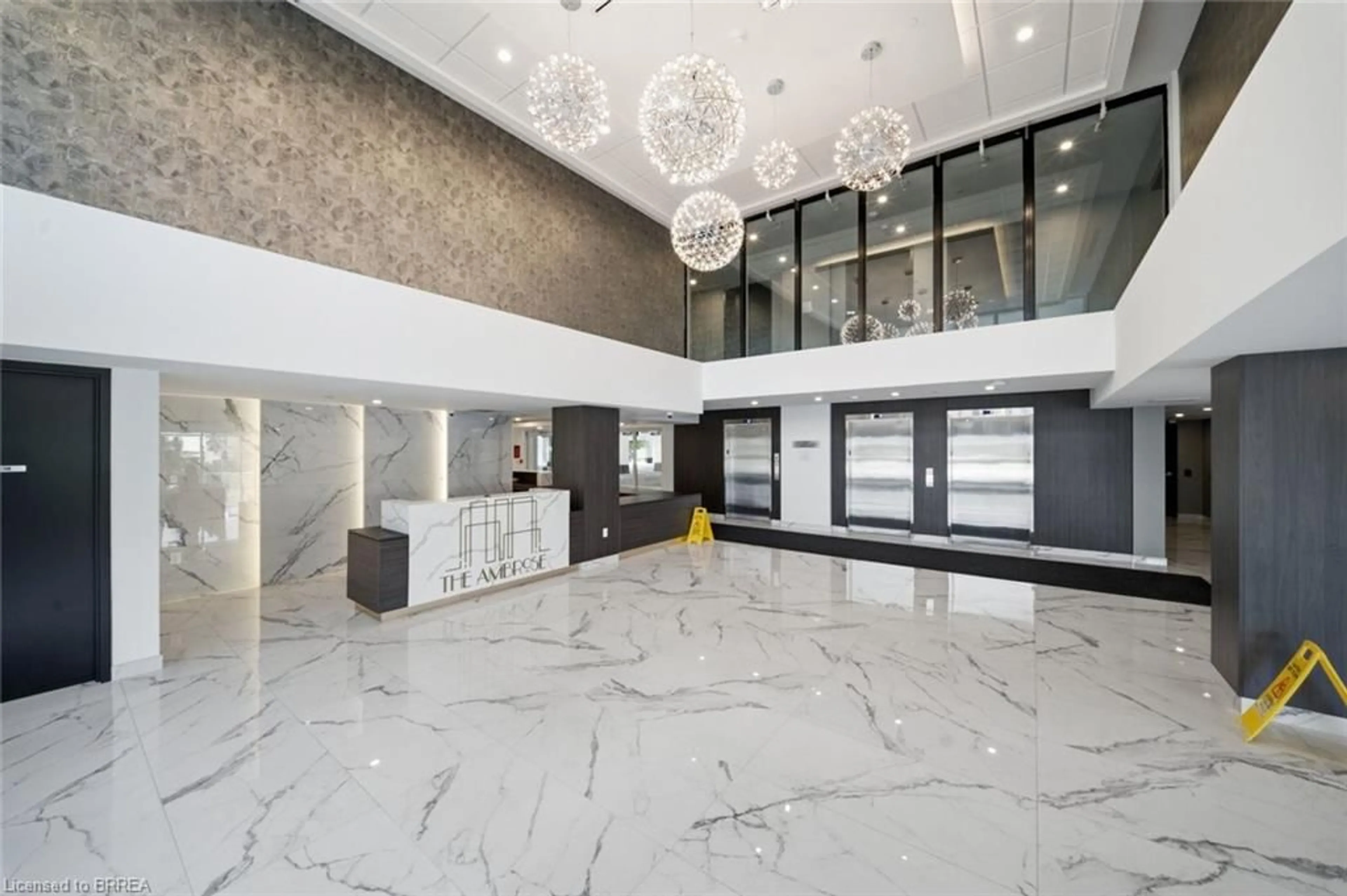 Lobby for 575 Conklin Rd #323, Brantford Ontario N3T 0Y2