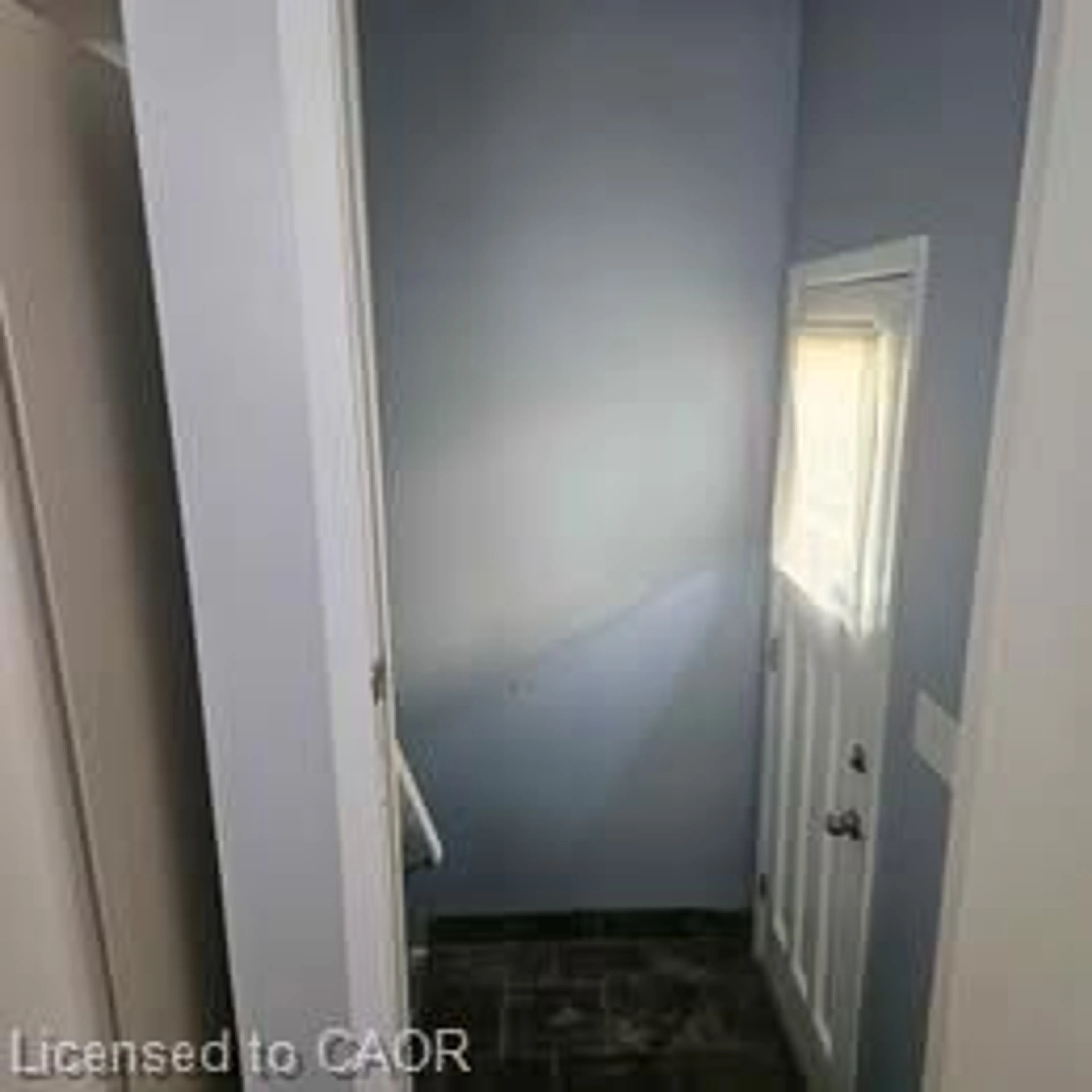 A pic of a room for 65 Winding Way, Brantford Ontario N3R 3S4