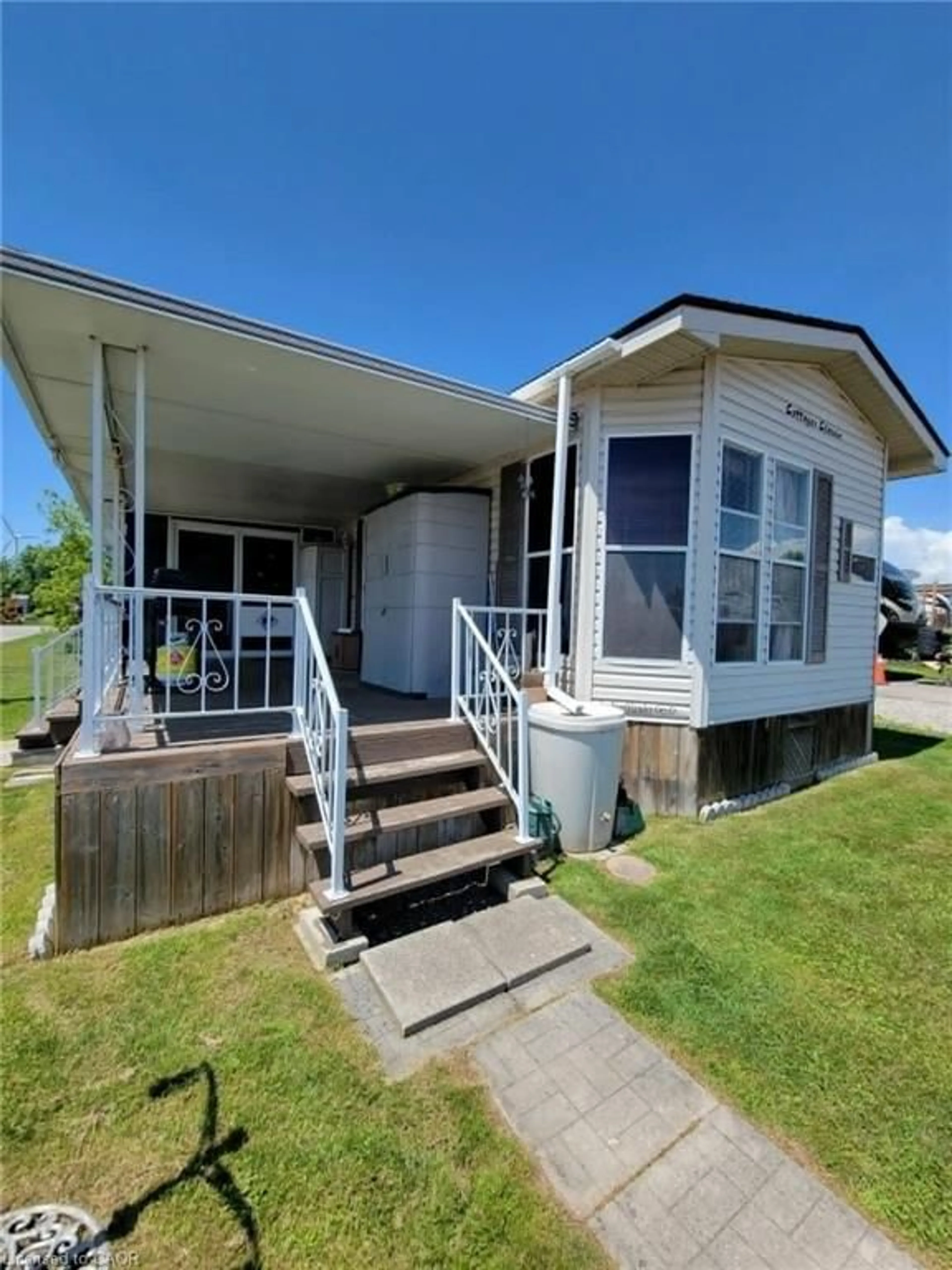 Home with vinyl exterior material, unknown for 659 Port Maitland Rd #85, Dunnville Ontario N1A 2W6