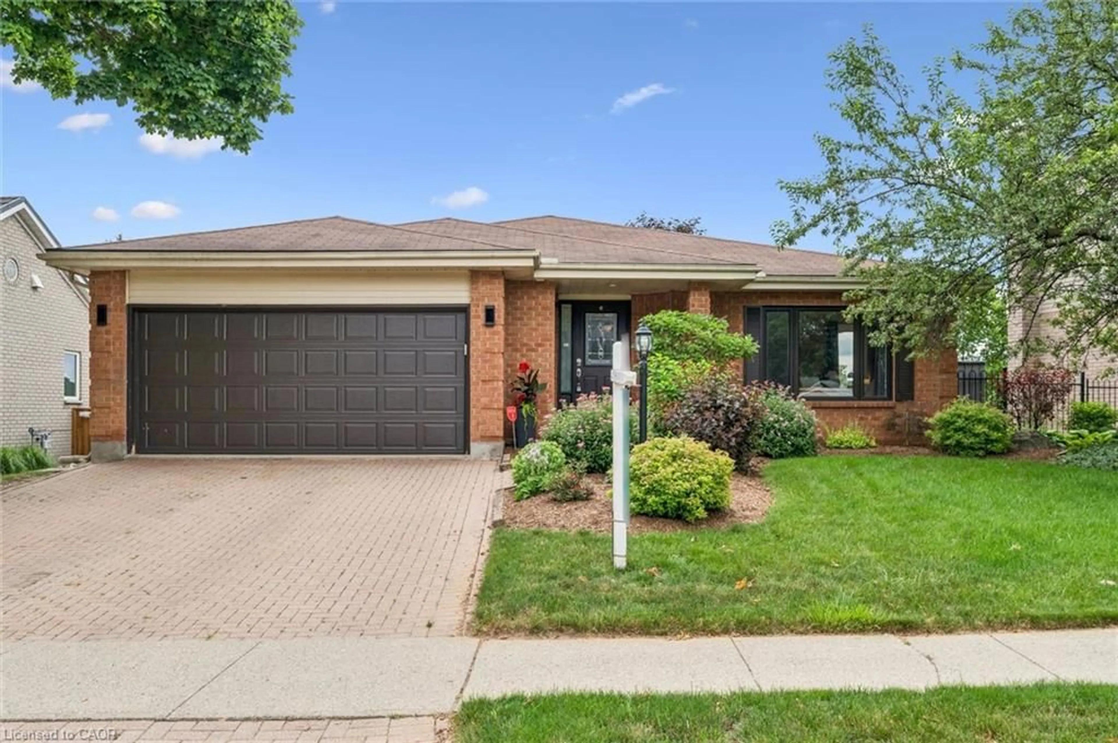 Home with brick exterior material, street for 291 Grand River Blvd, Kitchener Ontario N2A 3H3