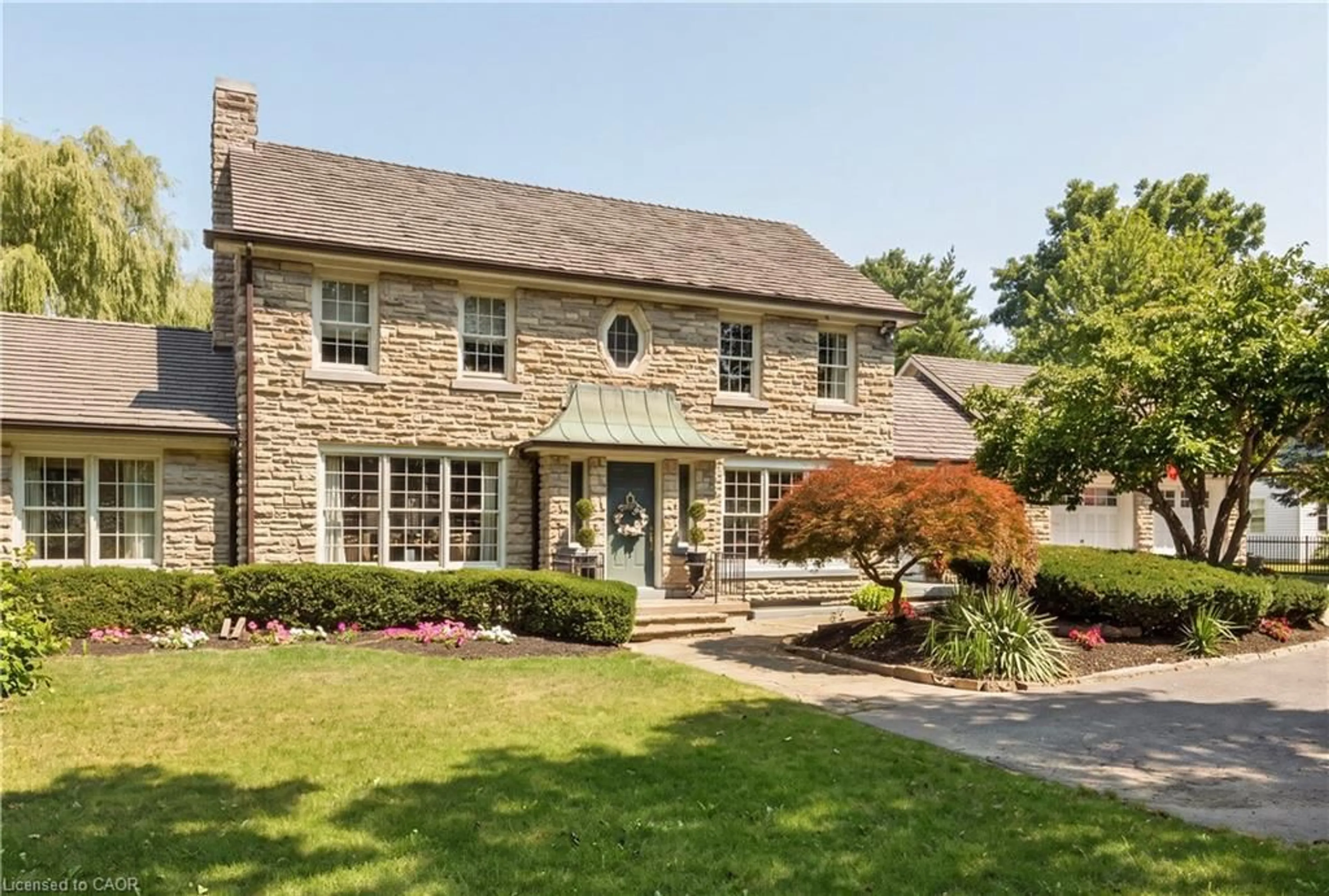 Home with brick exterior material, street for 290 Bridgeport Rd, Waterloo Ontario N2J 2L1