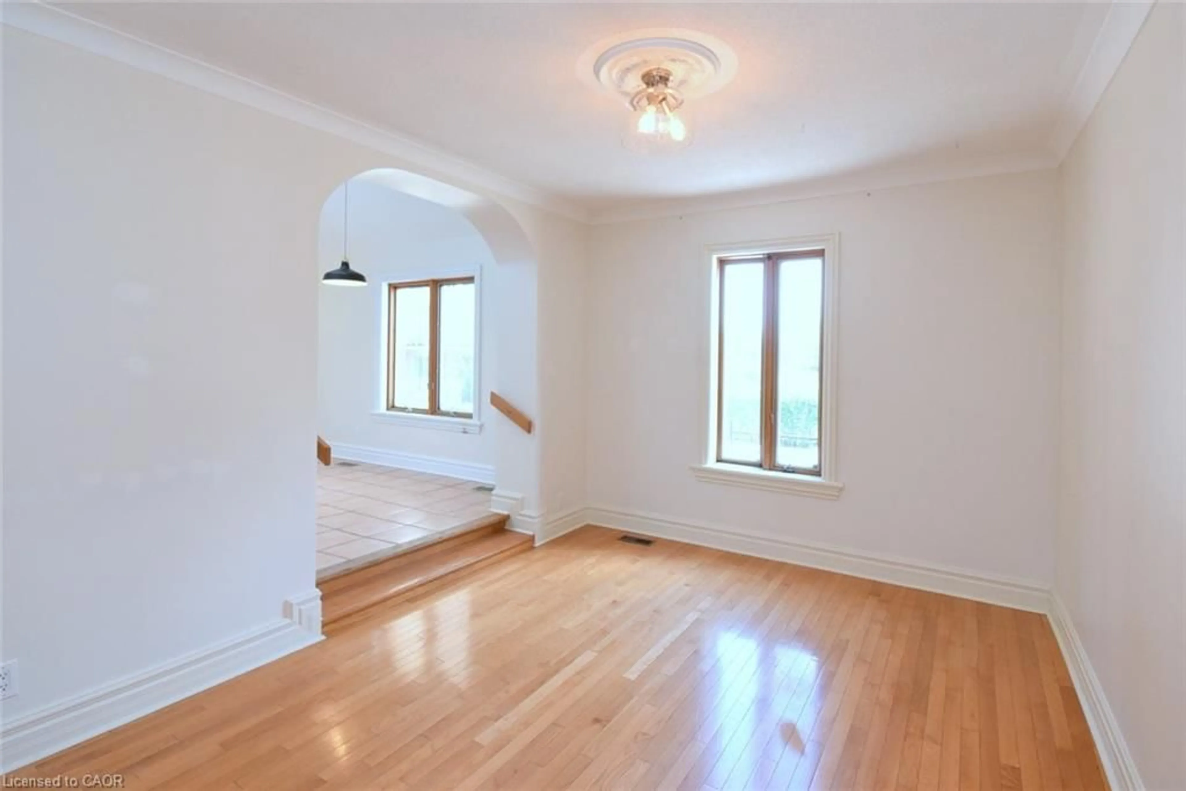A pic of a room for 506 Aberdeen Ave, Hamilton Ontario L8P 2S2