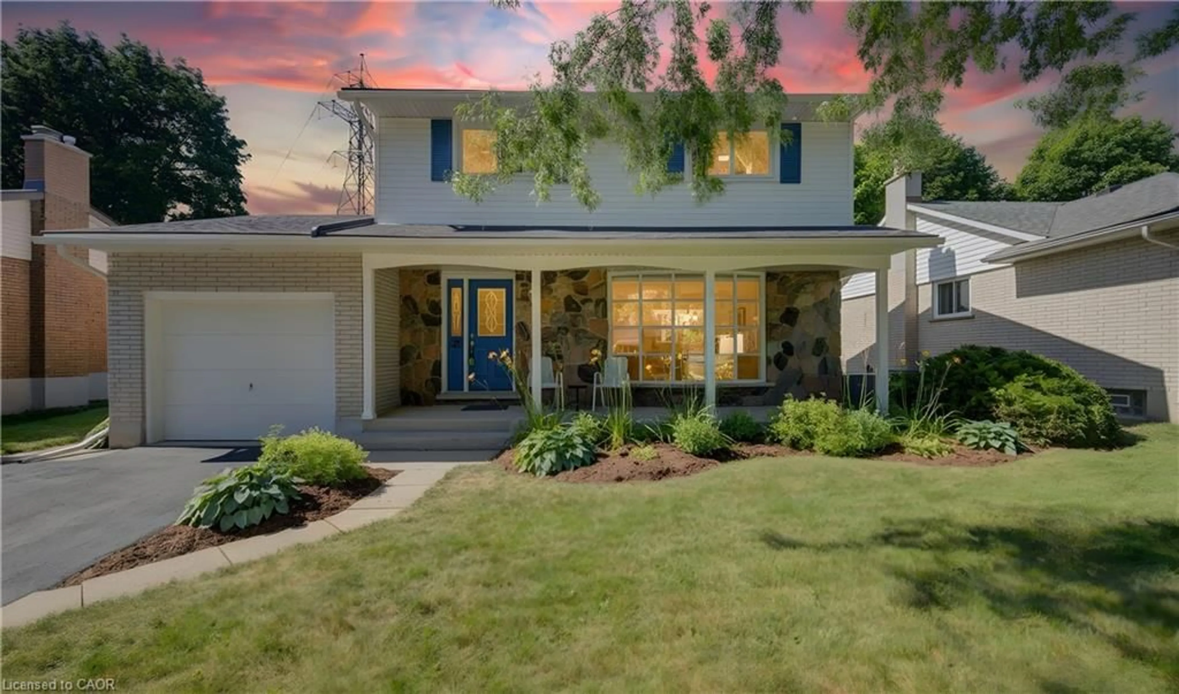 Home with vinyl exterior material, street for 26 Penrose Ave, Kitchener Ontario N2A 1E8