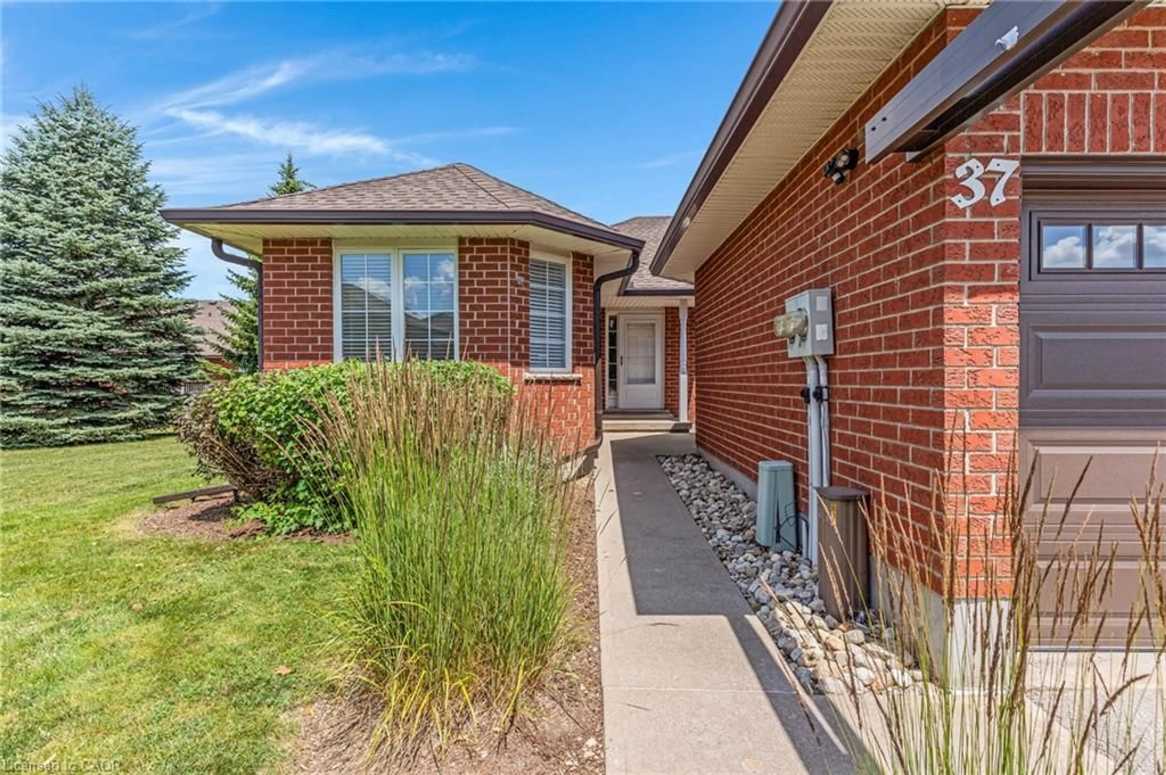 Home with brick exterior material, street for 10 Isherwood Ave #37, Cambridge Ontario N1R 8L5