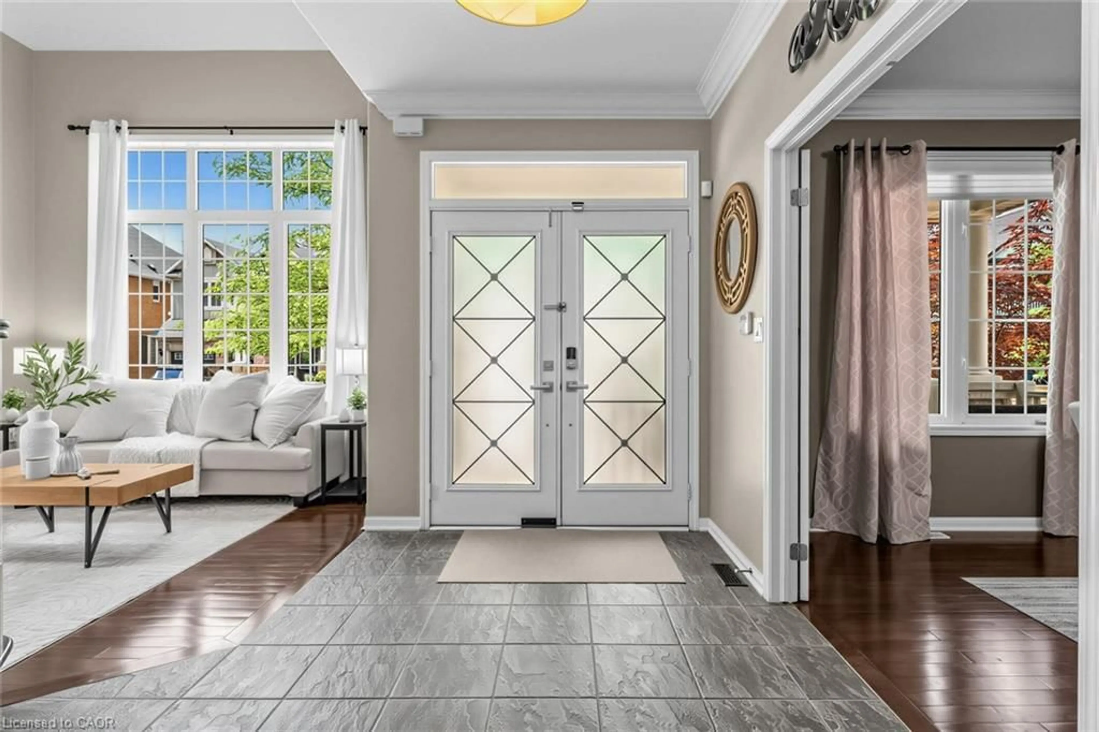 Indoor entryway for 729 Boughton Cres, Milton Ontario L9T 0E5