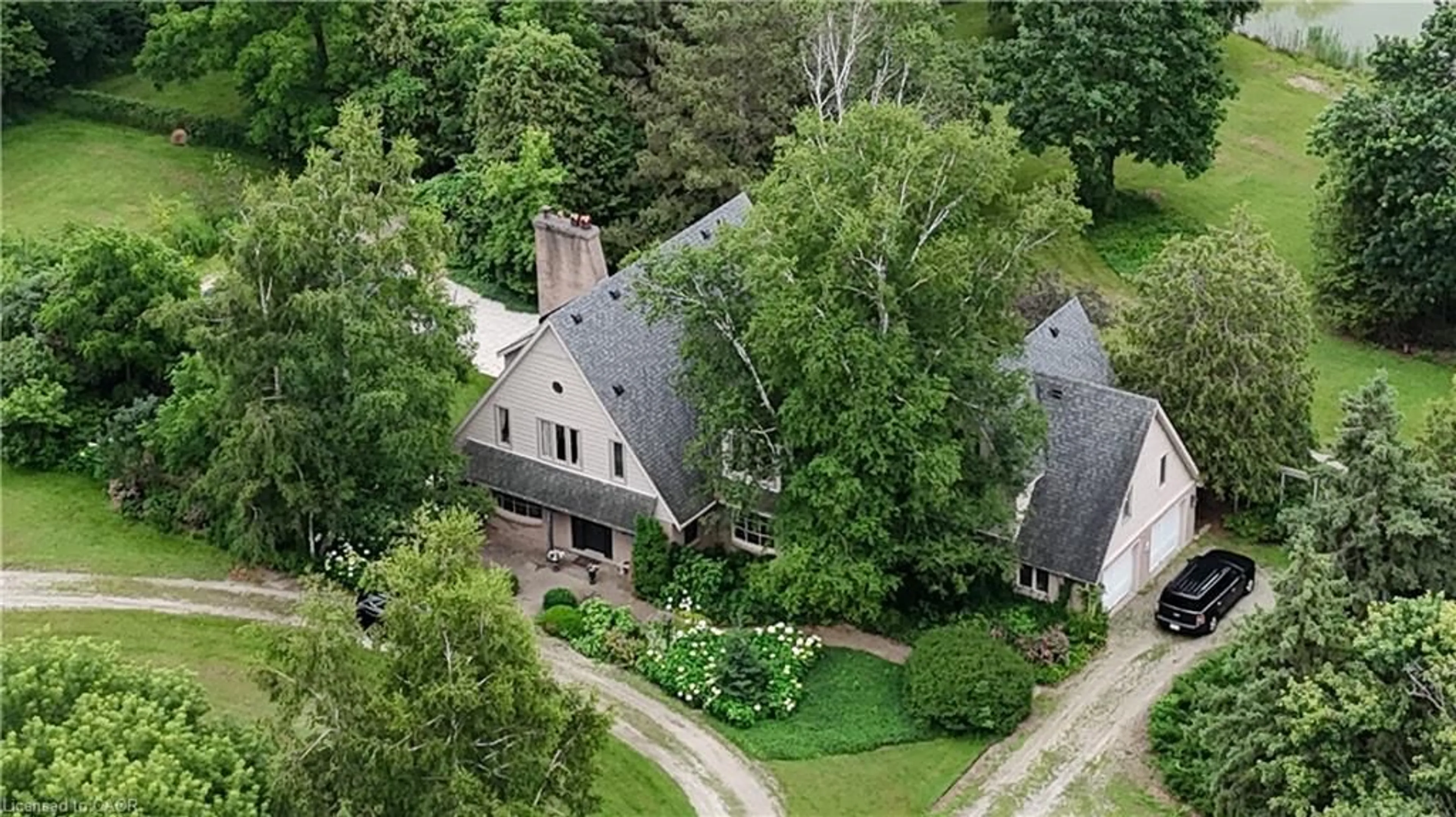 A pic from outside/outdoor area/front of a property/back of a property/a pic from drone, street for 807362 Oxford Rd 29, Drumbo Ontario N0J 1G0