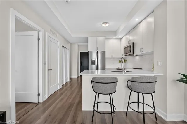 3200 William Coltson Ave #622, Oakville 2