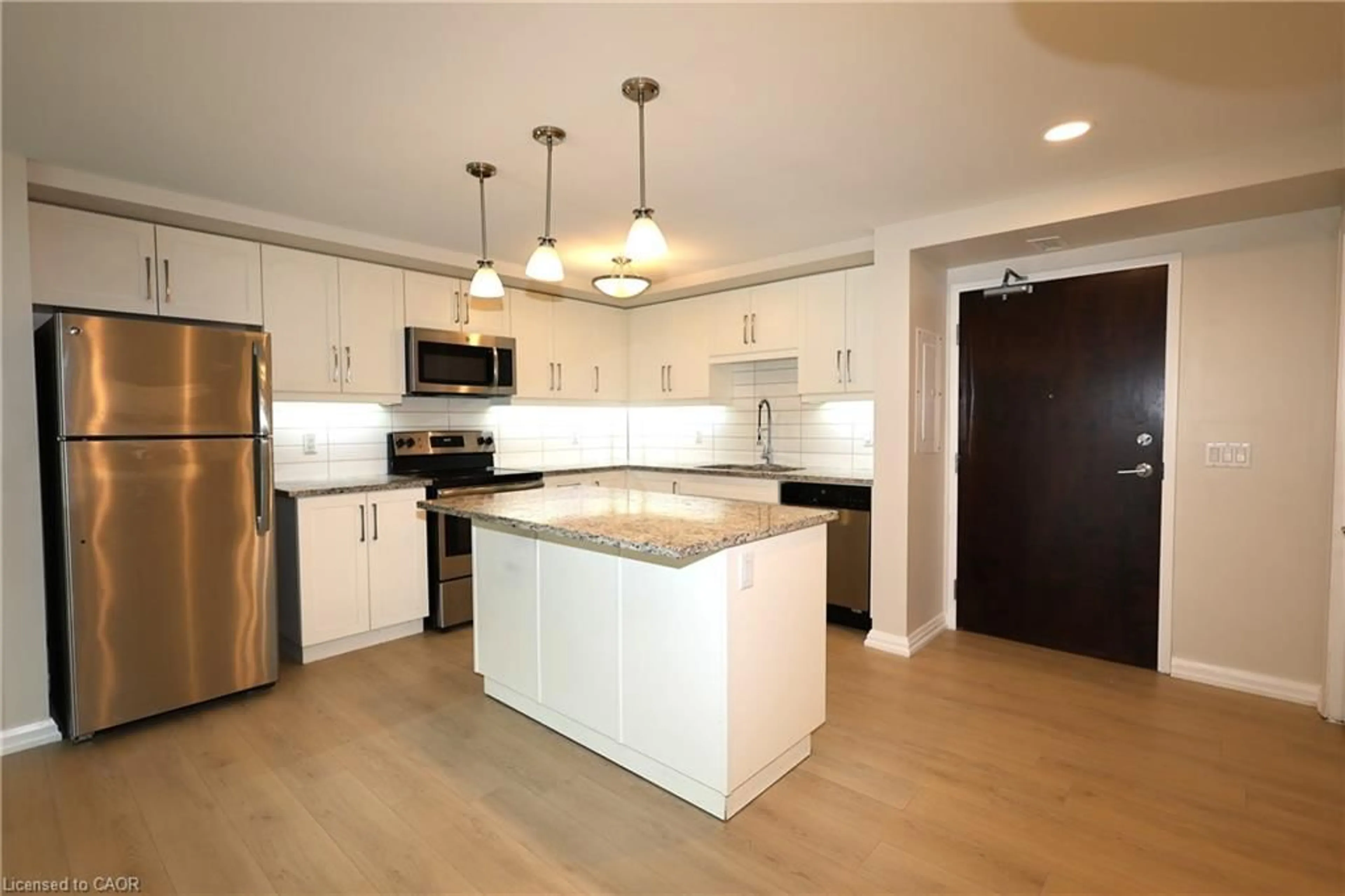 Open concept kitchen, unknown for 778 Laurelwood Dr #405, Waterloo Ontario N2V 0A8