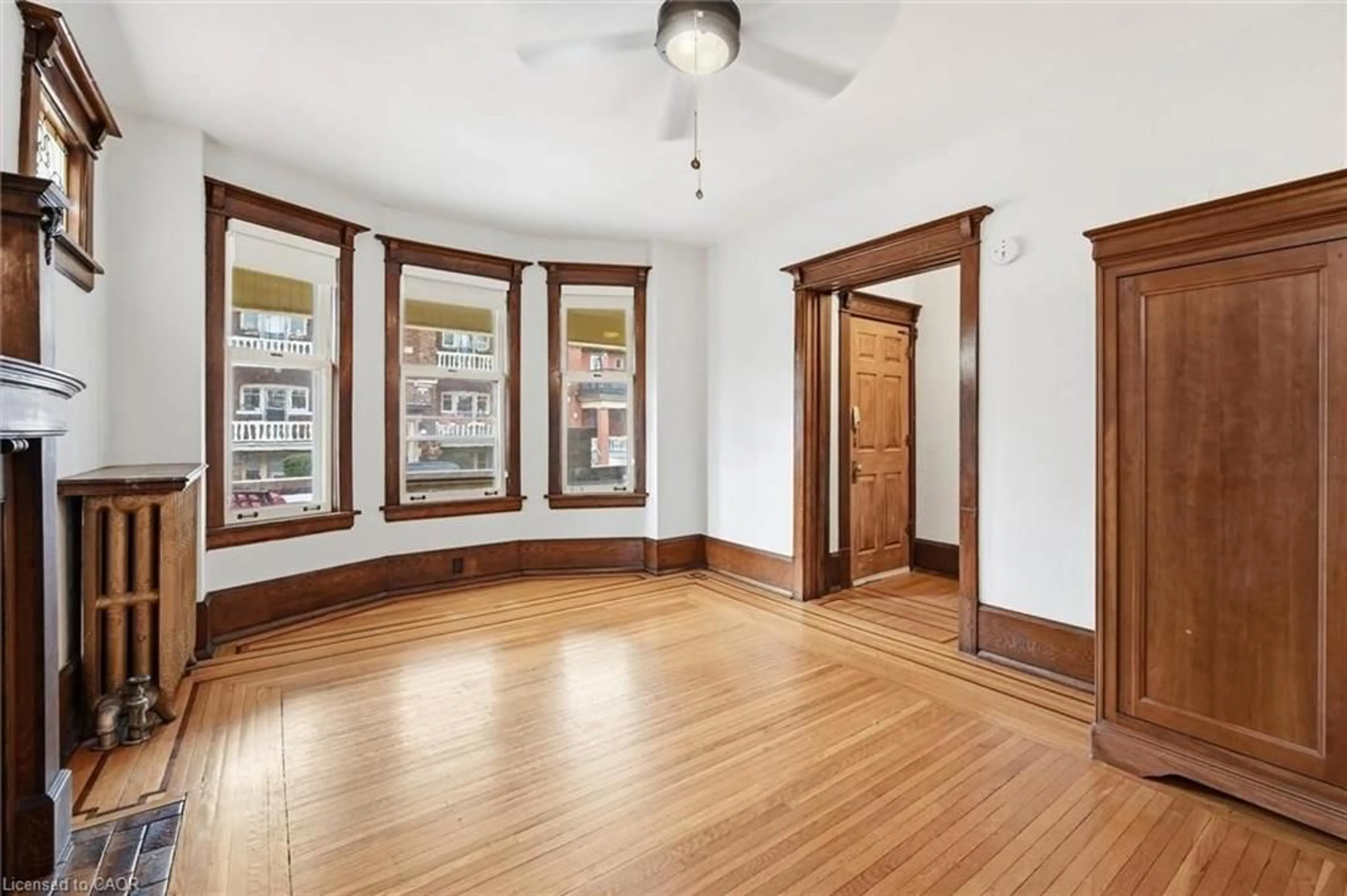 A pic of a room for 81 Carrick Ave, Hamilton Ontario L8M 2W4