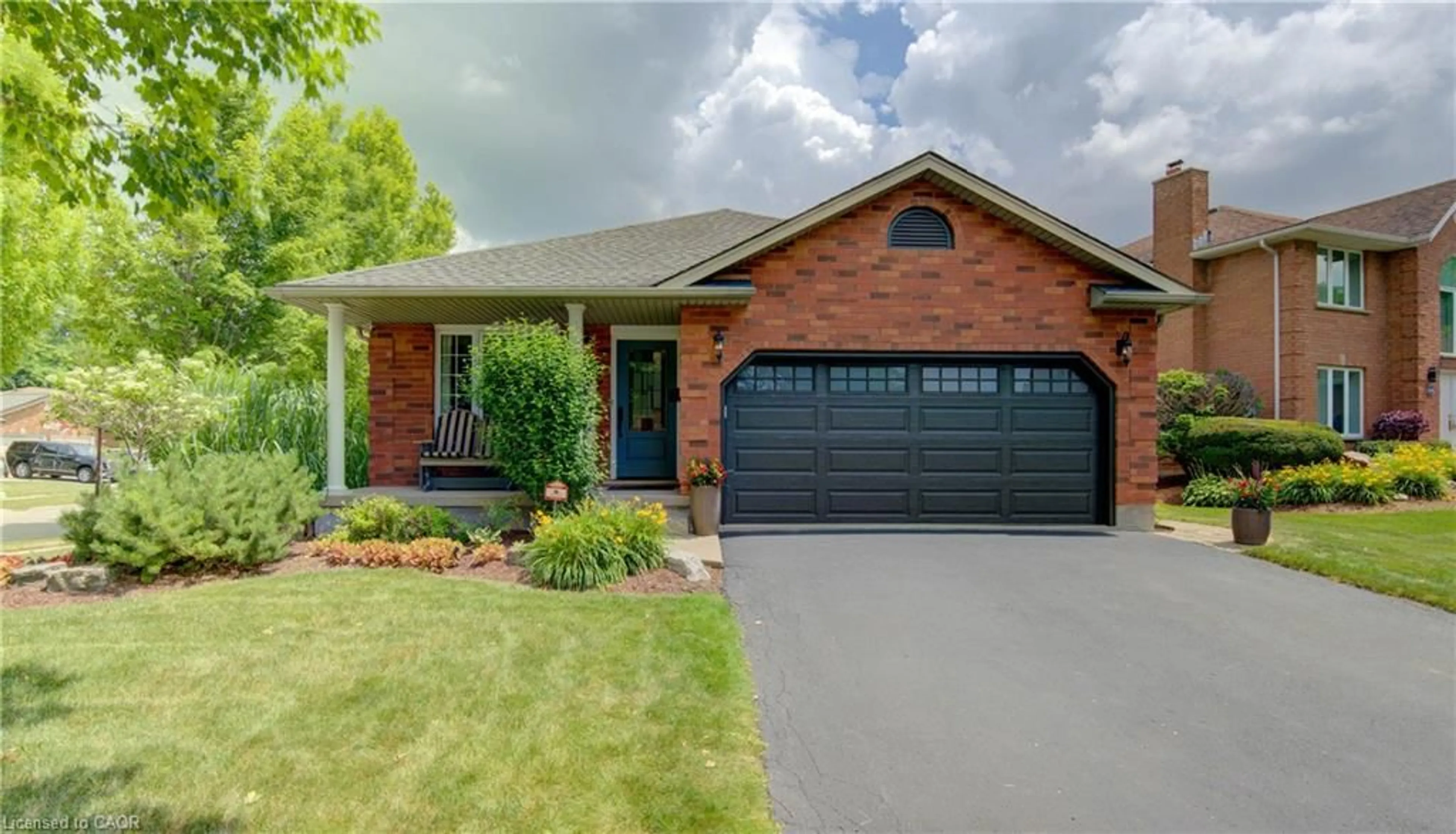 Home with brick exterior material, street for 378 Meadowvale Rd, Waterloo Ontario N2K 3P7
