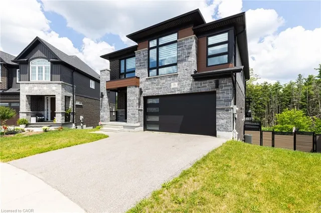 71 Ian Ormston Dr, Kitchener 2