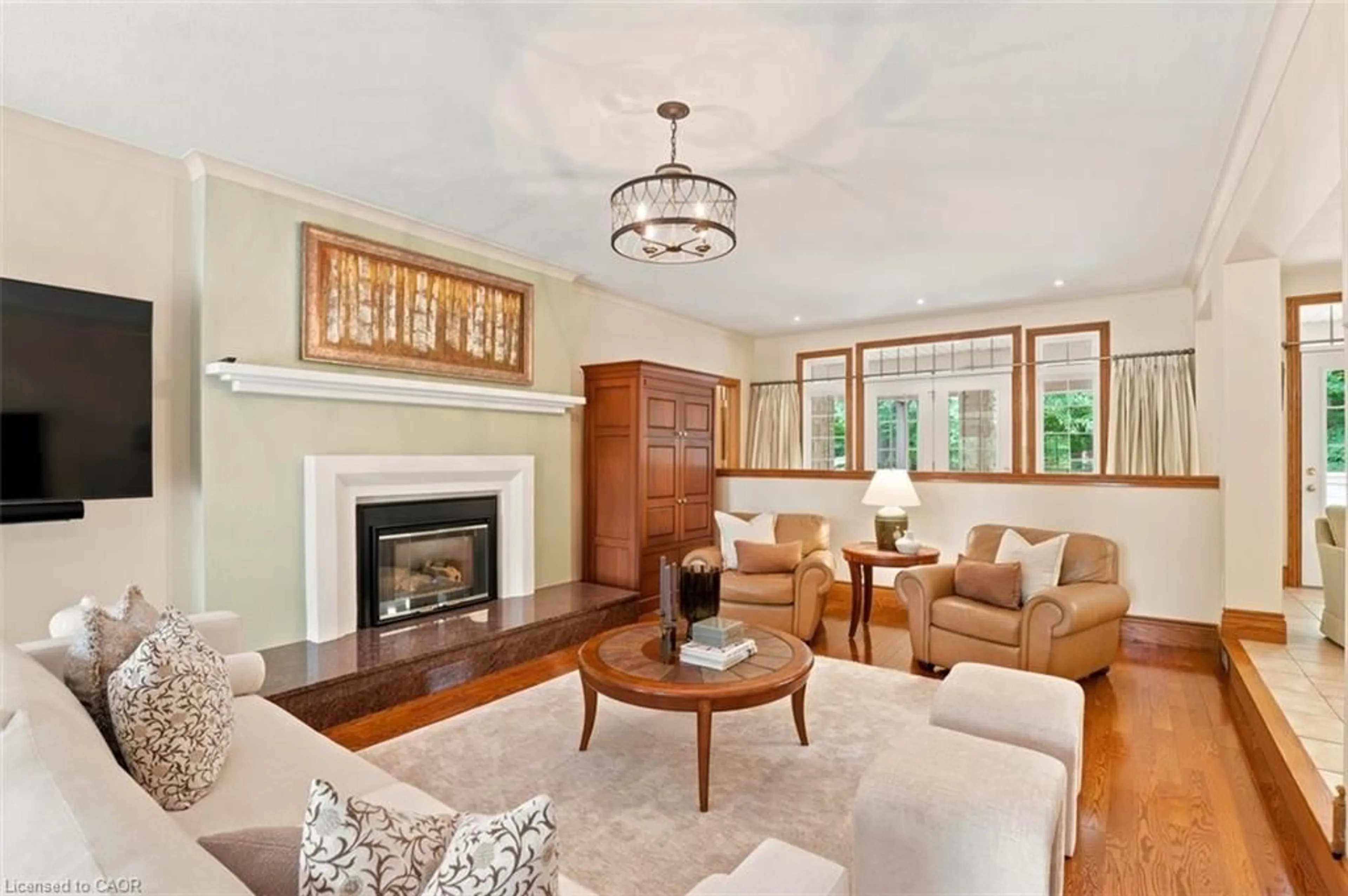 Living room with furniture, unknown for 709 Glasgow St, Kitchener Ontario N2M 2N7