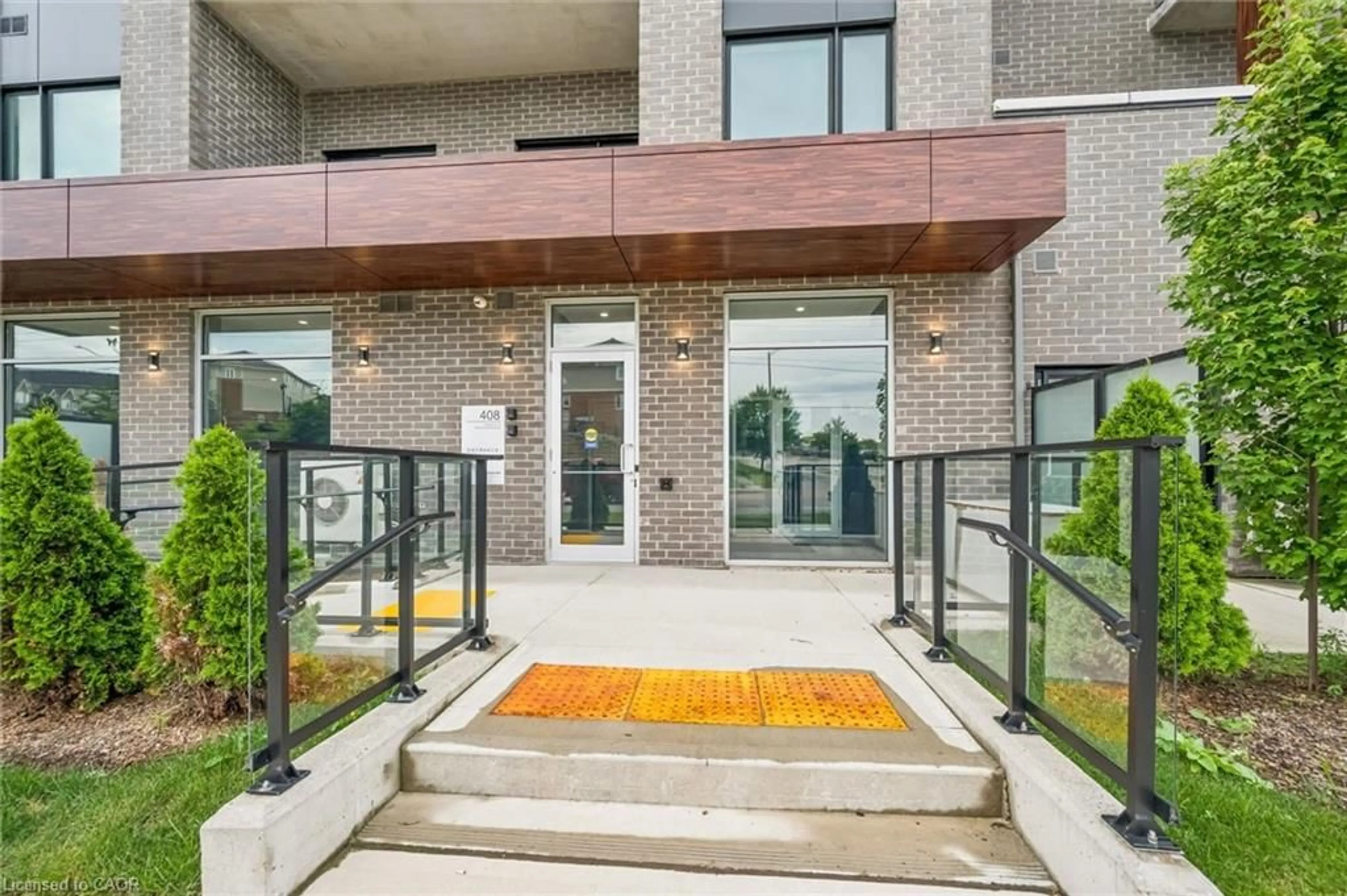 Unknown for 408 Dundas St #203, Cambridge Ontario N1R 0E8