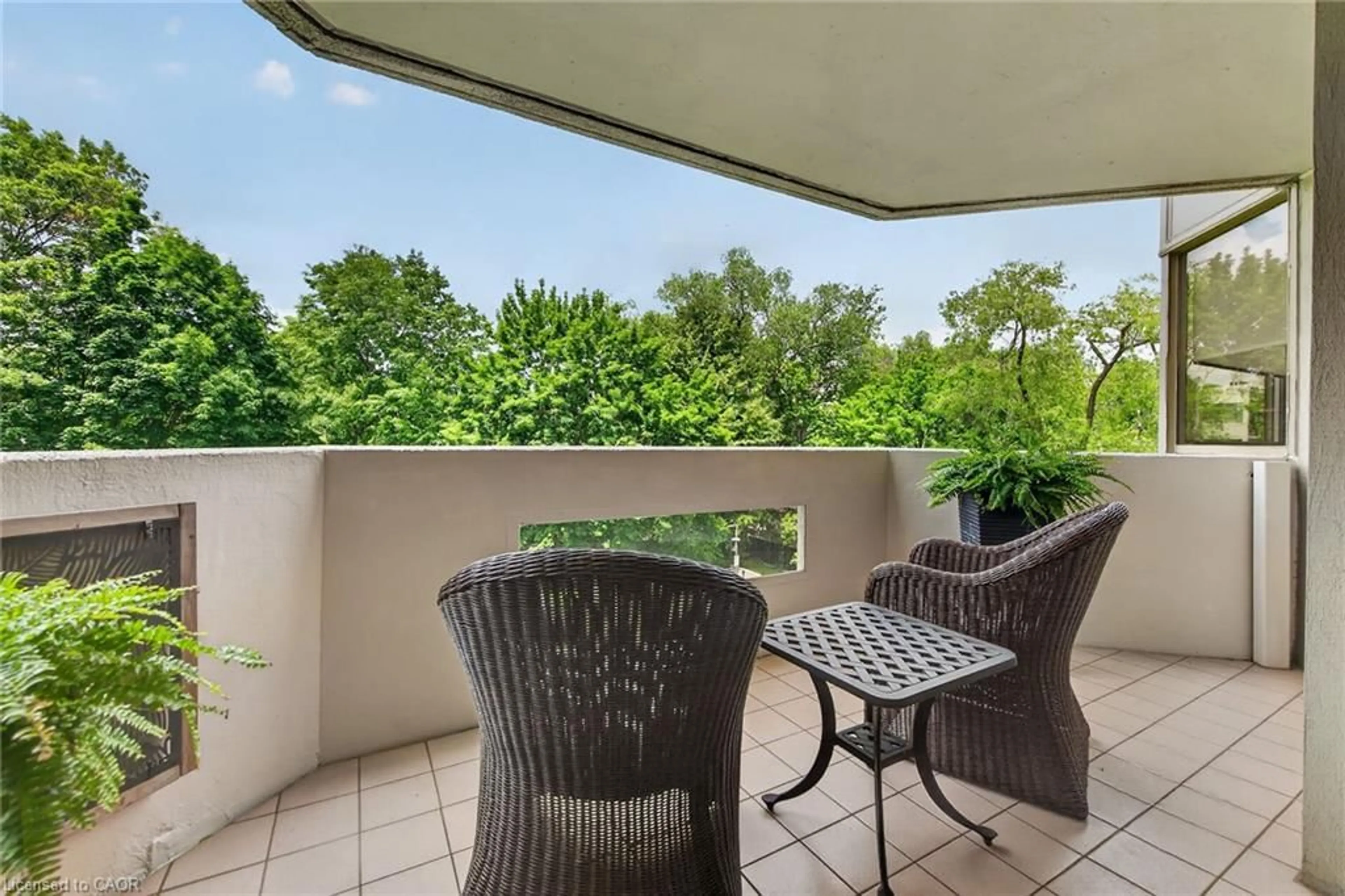 Balcony in the apartment, water/lake/river/ocean view for 1237 North Shore Blvd, Burlington Ontario L7S 2H8