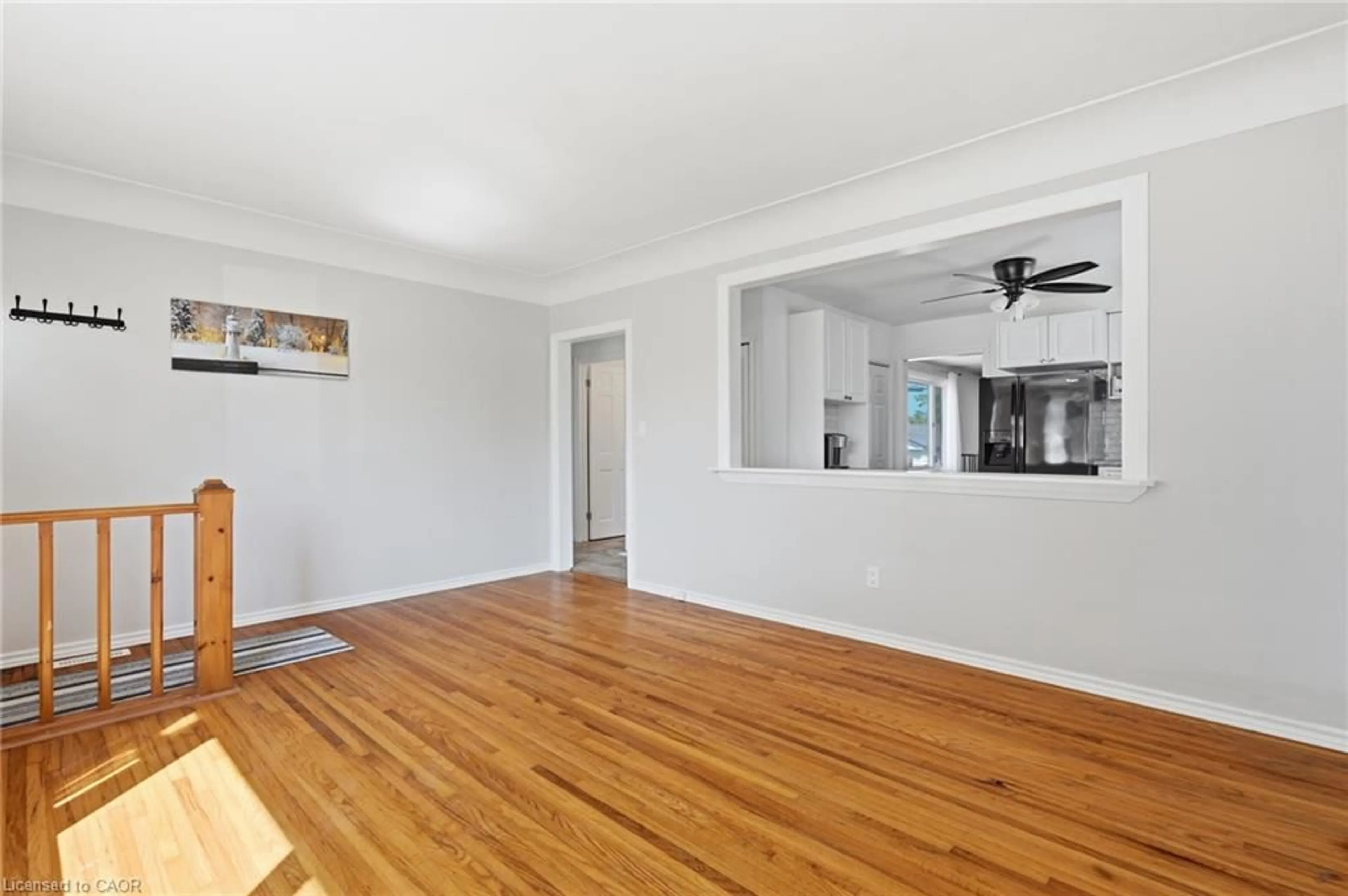 A pic of a room for 197 East 44th St, Hamilton Ontario L8T 3Y5