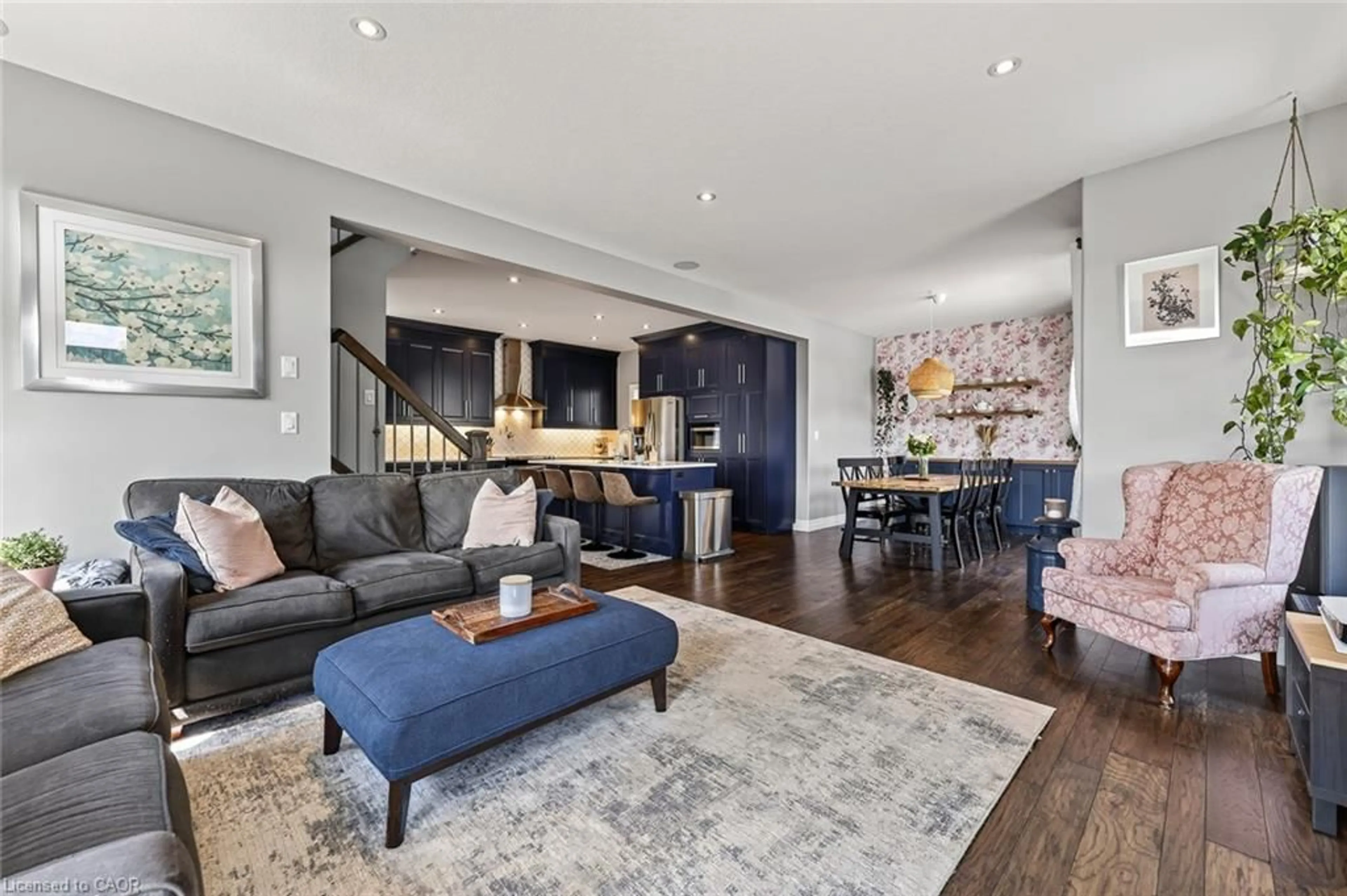 Living room with furniture, wood/laminate floor for 924 Springbank Ave, Woodstock Ontario N4T 0G1