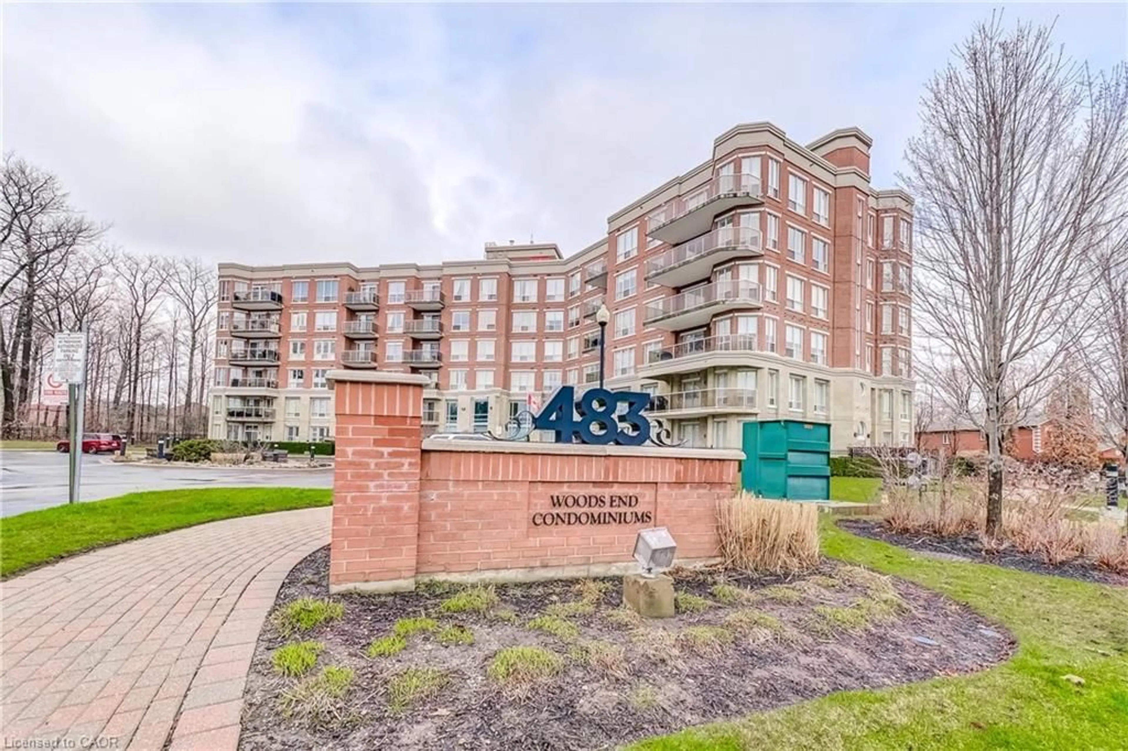 Unknown for 483 Faith Dr #301, Mississauga Ontario L5R 0A1