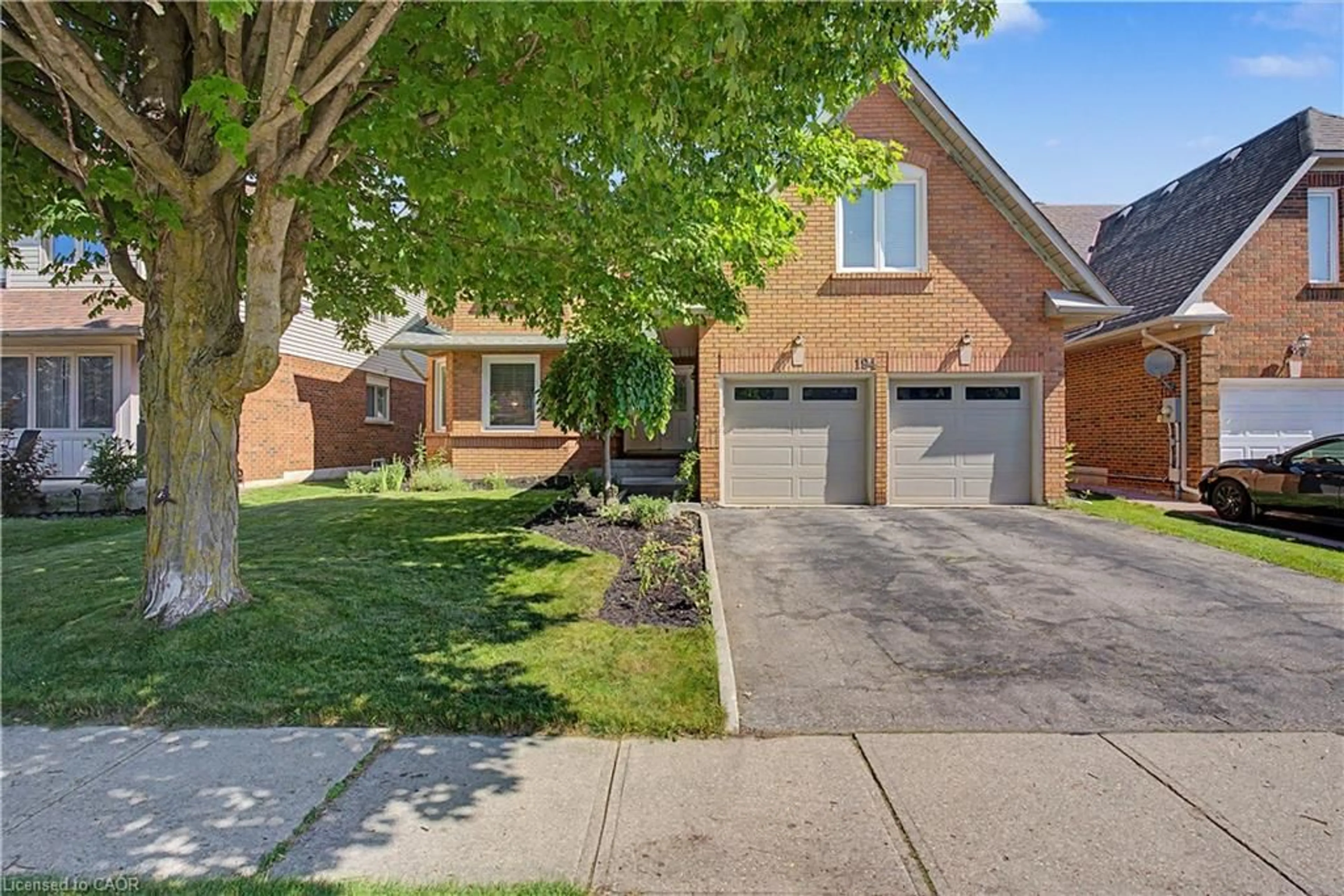 Home with brick exterior material, street for 194 Glenvalley Dr, Cambridge Ontario N1T 1R2