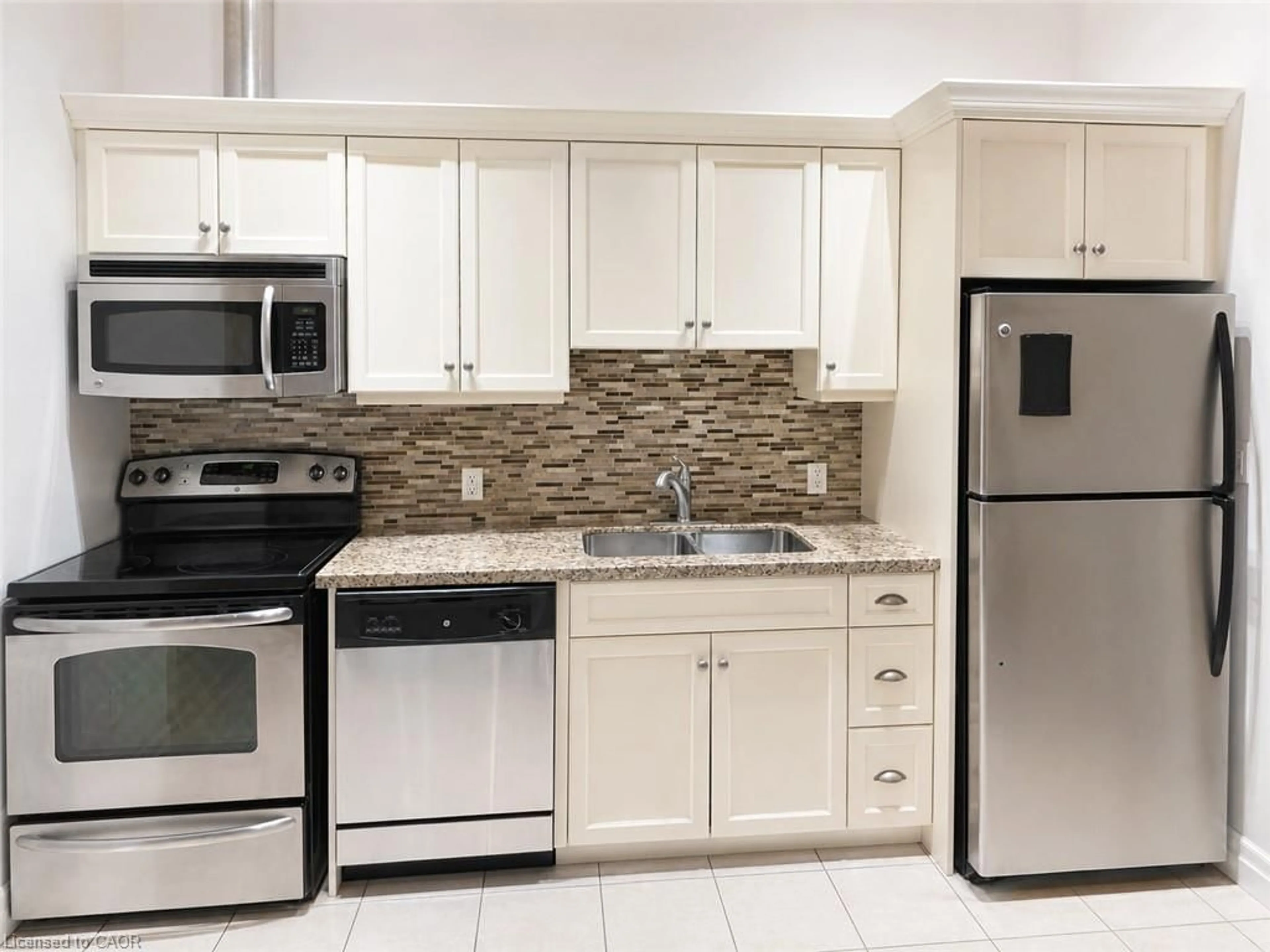 Standard kitchen, ceramic/tile floor for 25 Concession St #110, Cambridge Ontario N1R 2G6