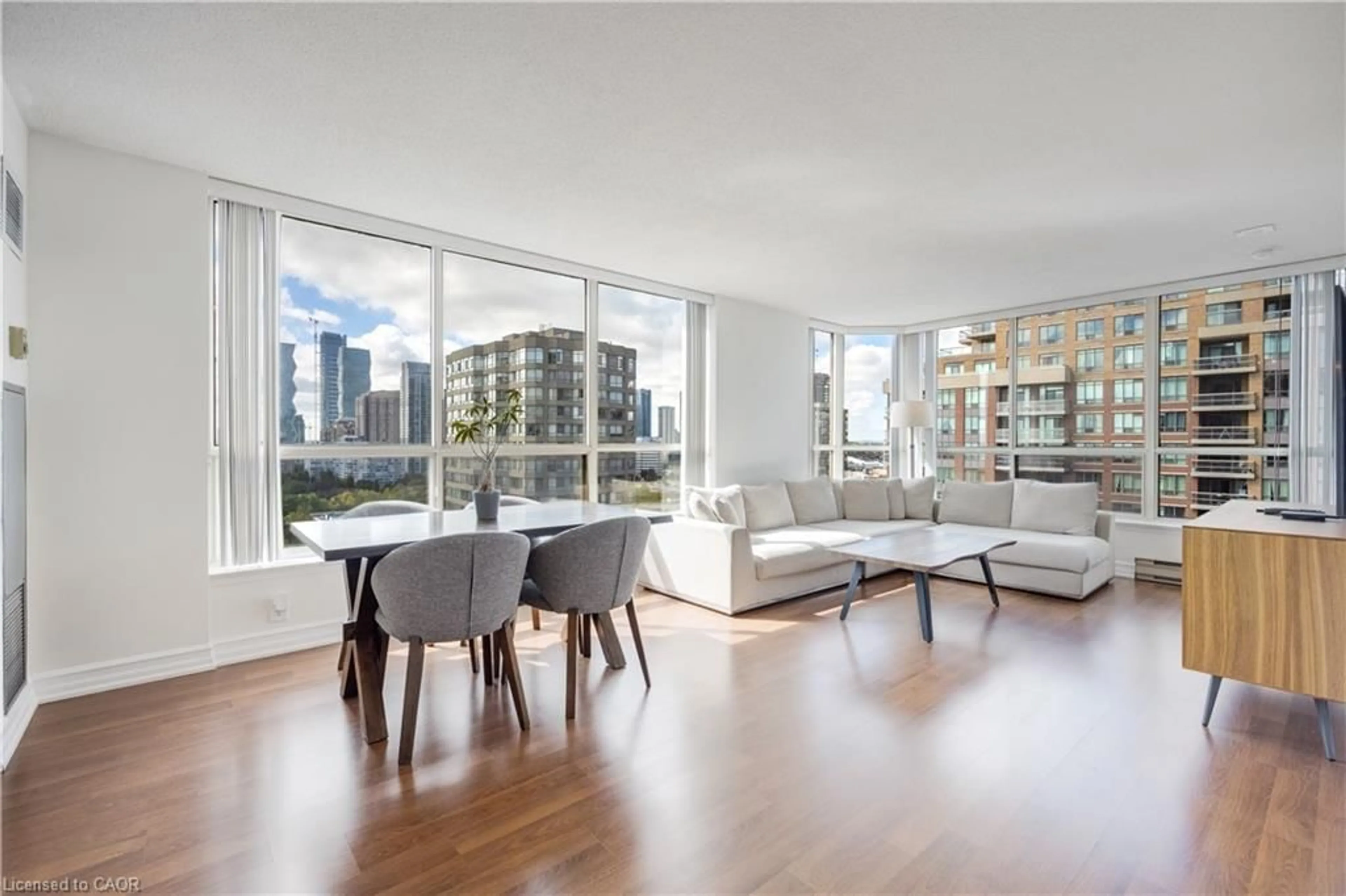 Living room with furniture, unknown for 55 Elm Dr #2204, Mississauga Ontario L5B 3Z3