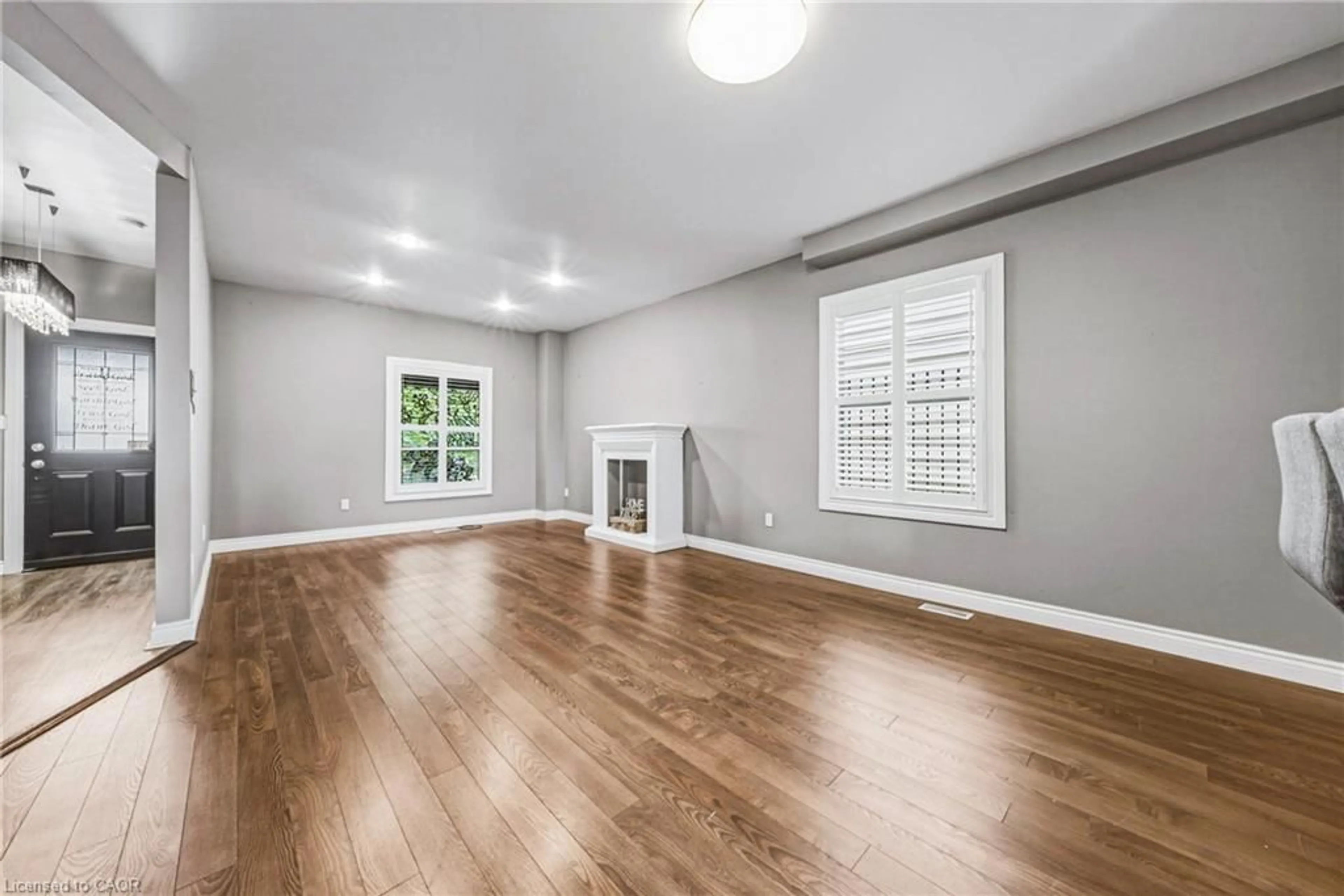 A pic of a room for 218 Grosvenor Ave, Hamilton Ontario L8L 7S9