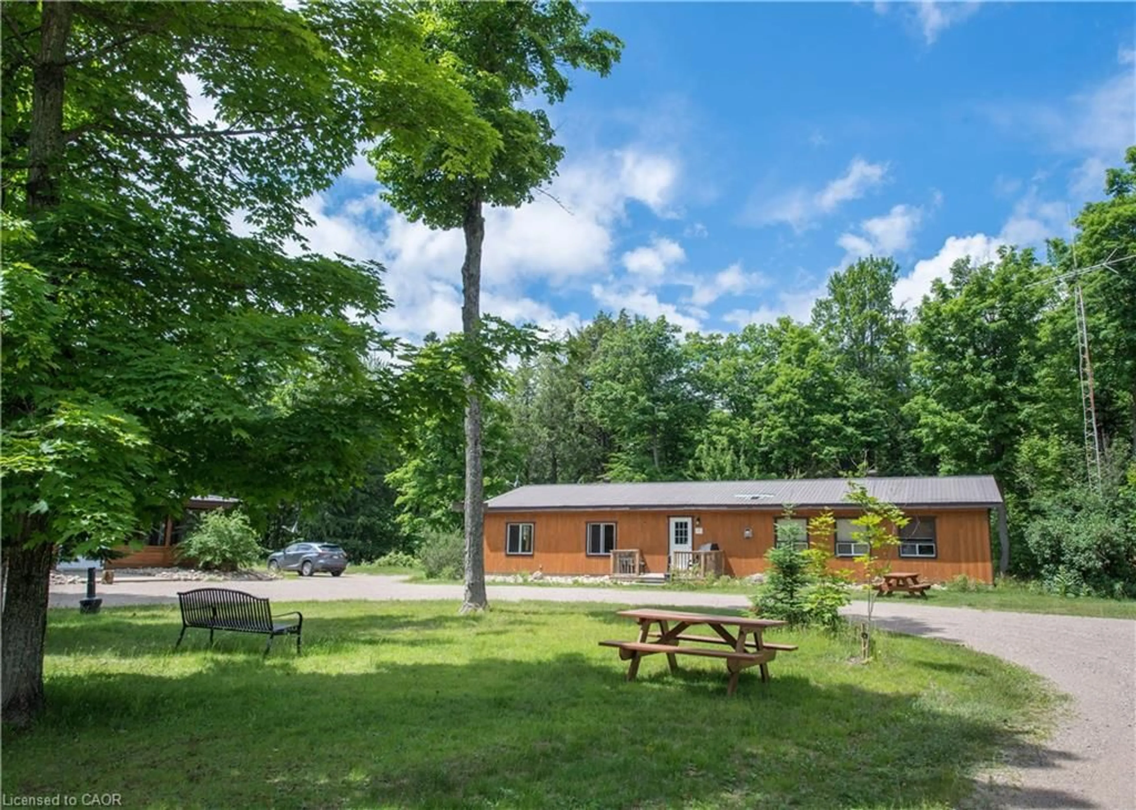 Patio, unknown for 3121 35 Hwy, South Algonquin Ontario K0L 2K0